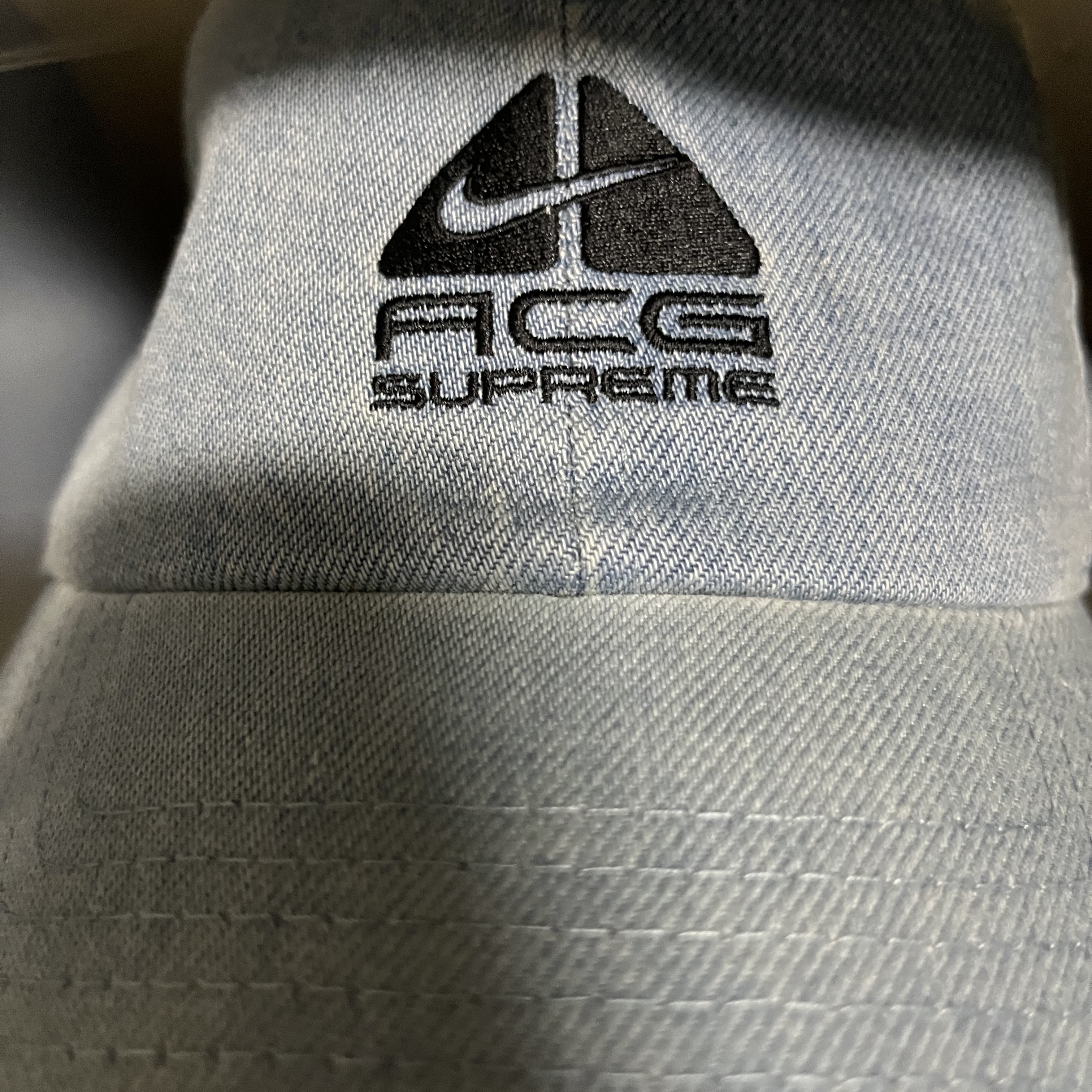 Supreme x Nike ACG Denim 6-Panel Washed Blue - 22FW 착용 스타일