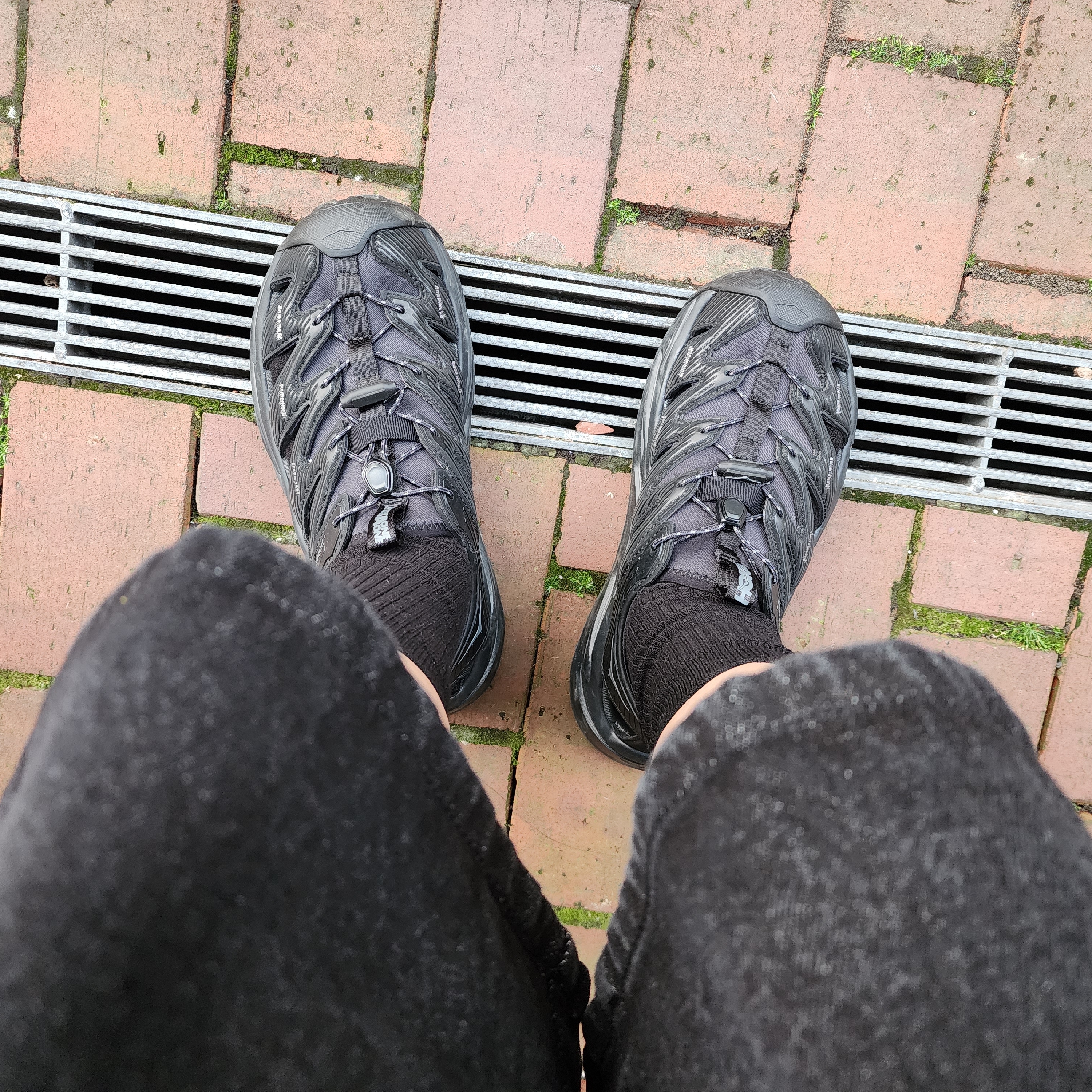 (W) Hoka Hopara Black, Hoka Hopara Black 착용 스타일 - 3