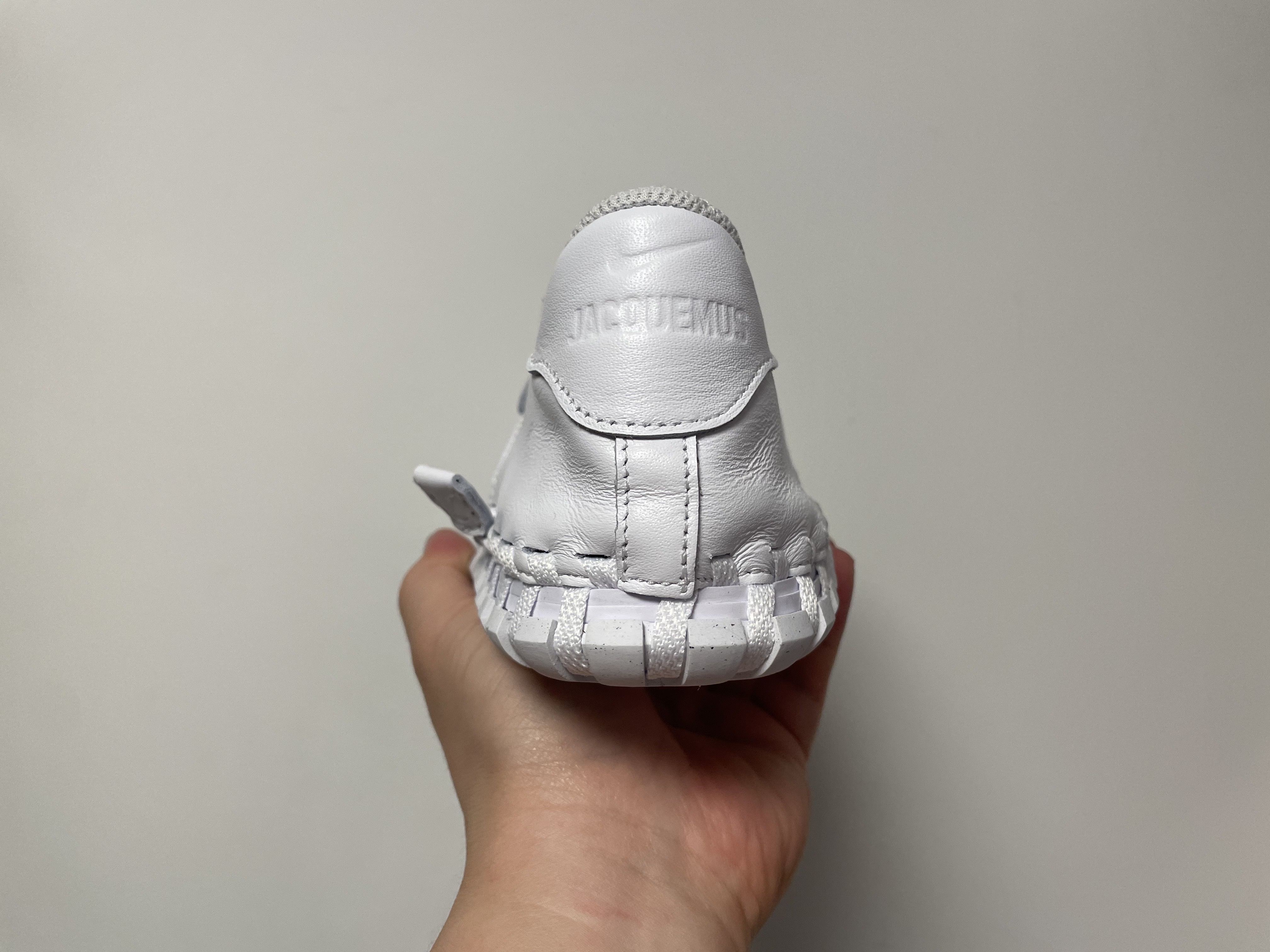Nike x Jacquemus J Force 1 Low LX SP White 착용 스타일 - 5