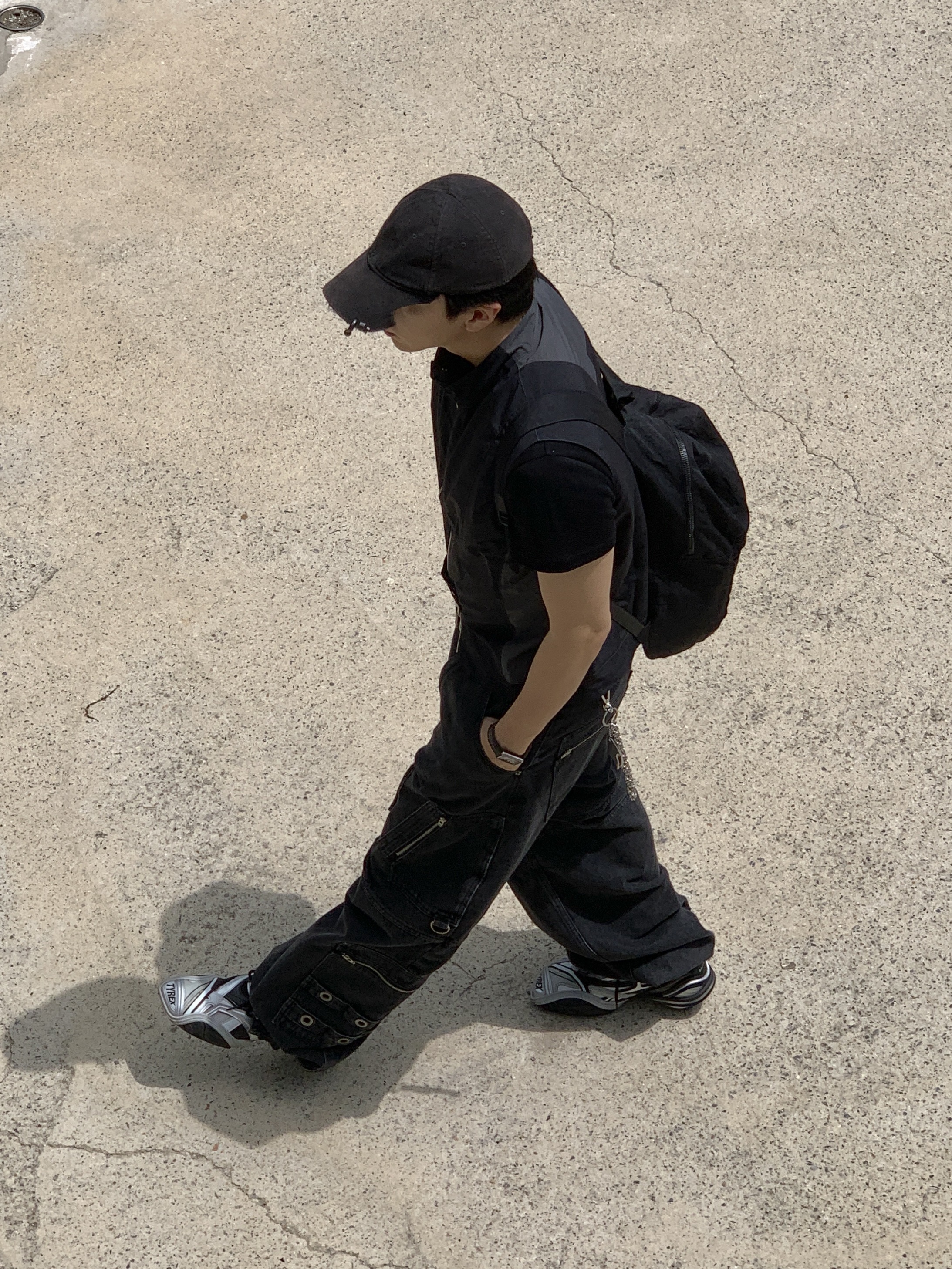 Balenciaga Tyrex Sneakers Black Grey, Project G/R Flight Denim Pants Black 착용 스타일 - 2