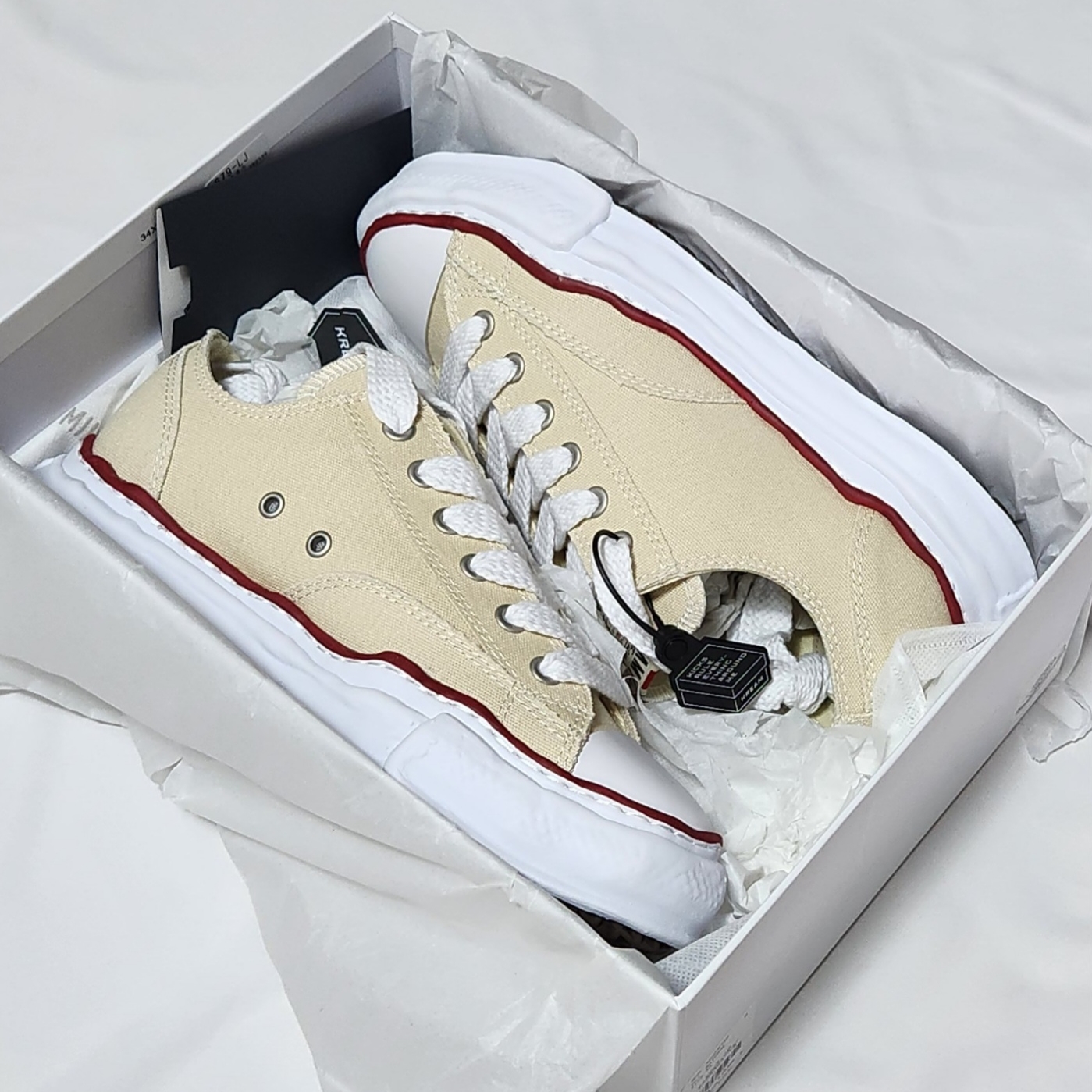 Maison Mihara Yasuhiro Peterson OG Sole Canvas Low-top Sneakers Natural 착용 스타일 - 2