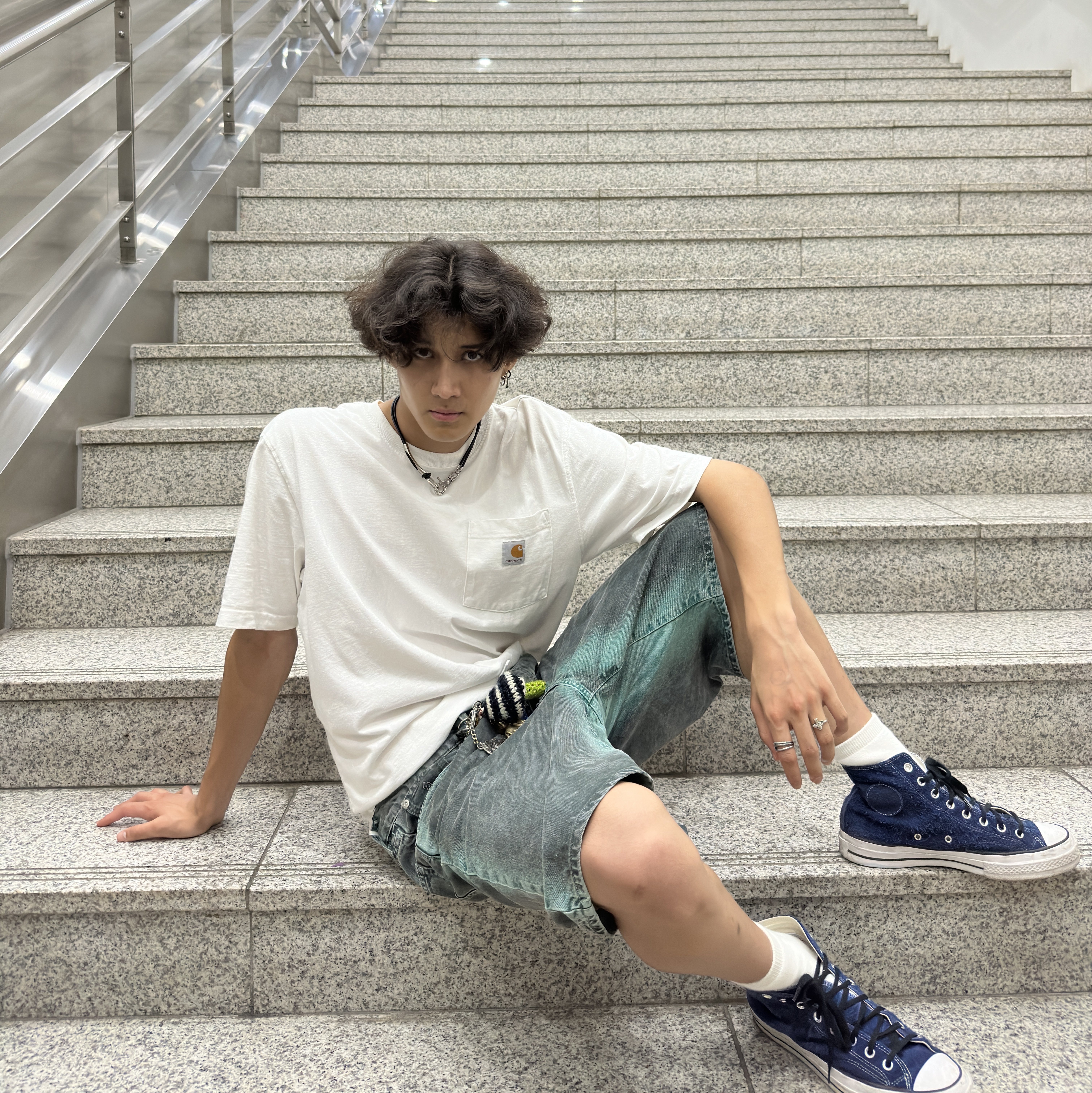 Stussy Spray Dye Big OL' Shorts Black, Converse x Stussy Chuck 70 High 8 Ball Navy 착용 스타일 - 1