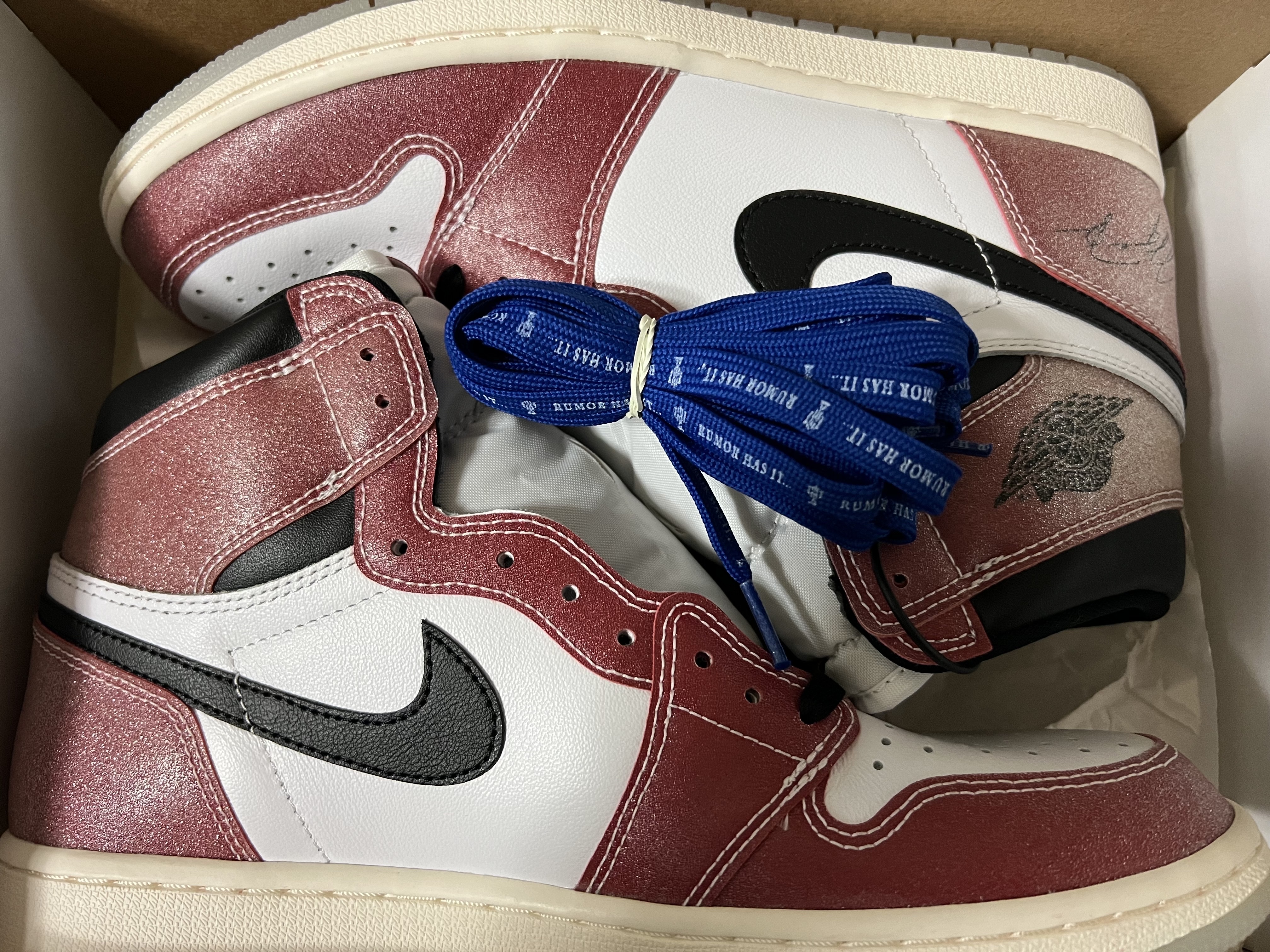 Jordan 1 x Trophy Room Retro High OG SP Chicago (Friends & Family) 착용 스타일 - 2