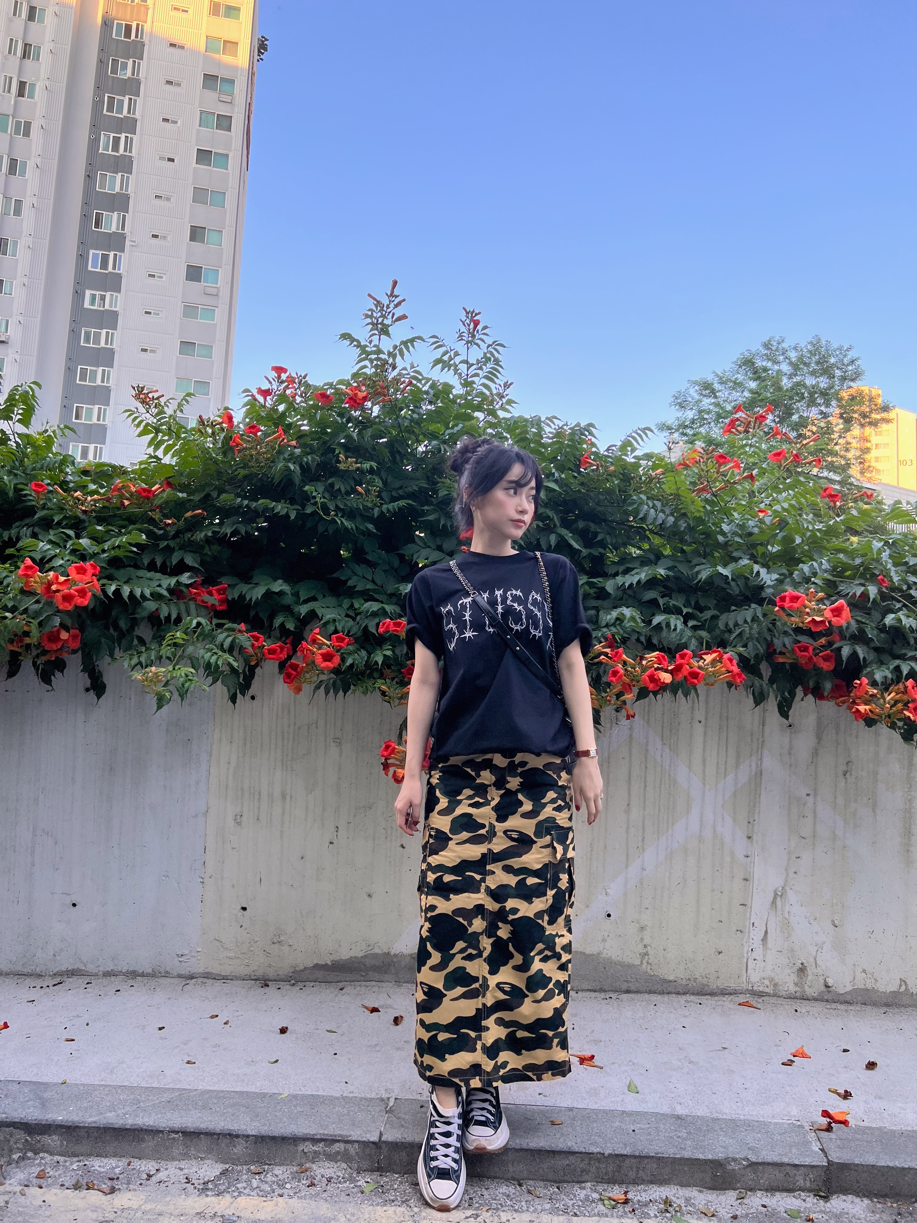 Stussy Barb T-Shirt Black 착용 스타일 - 2