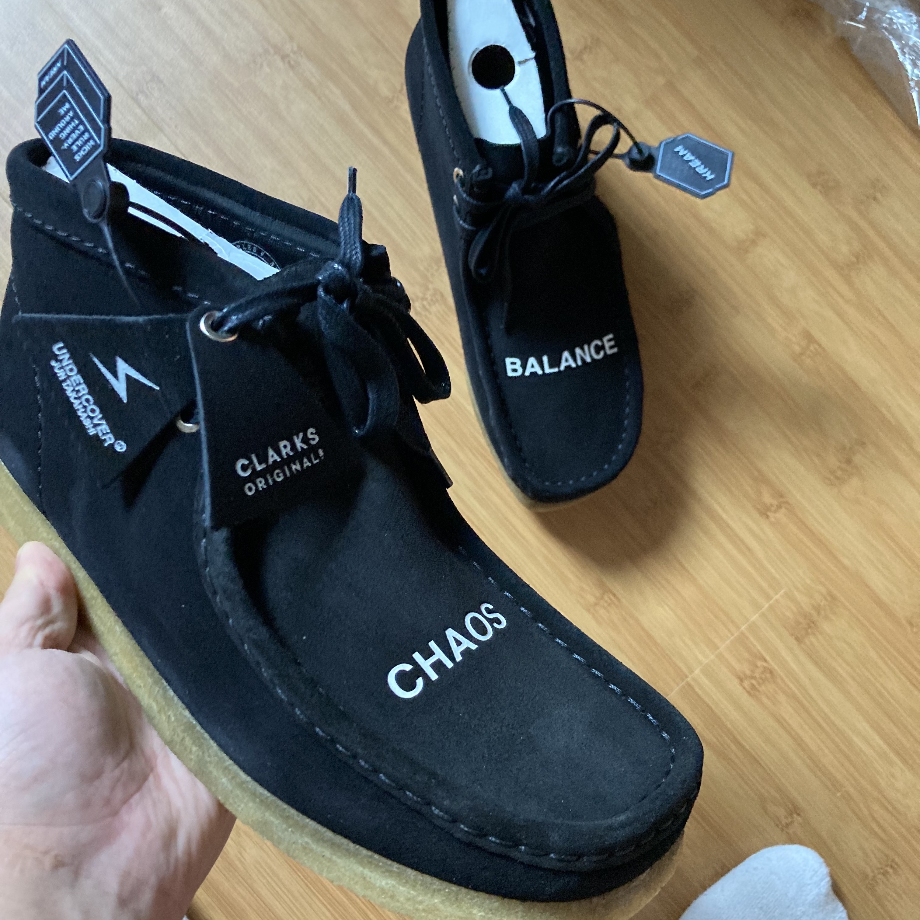 Clarks x Undercover Wallabee Boot Black 착용 스타일