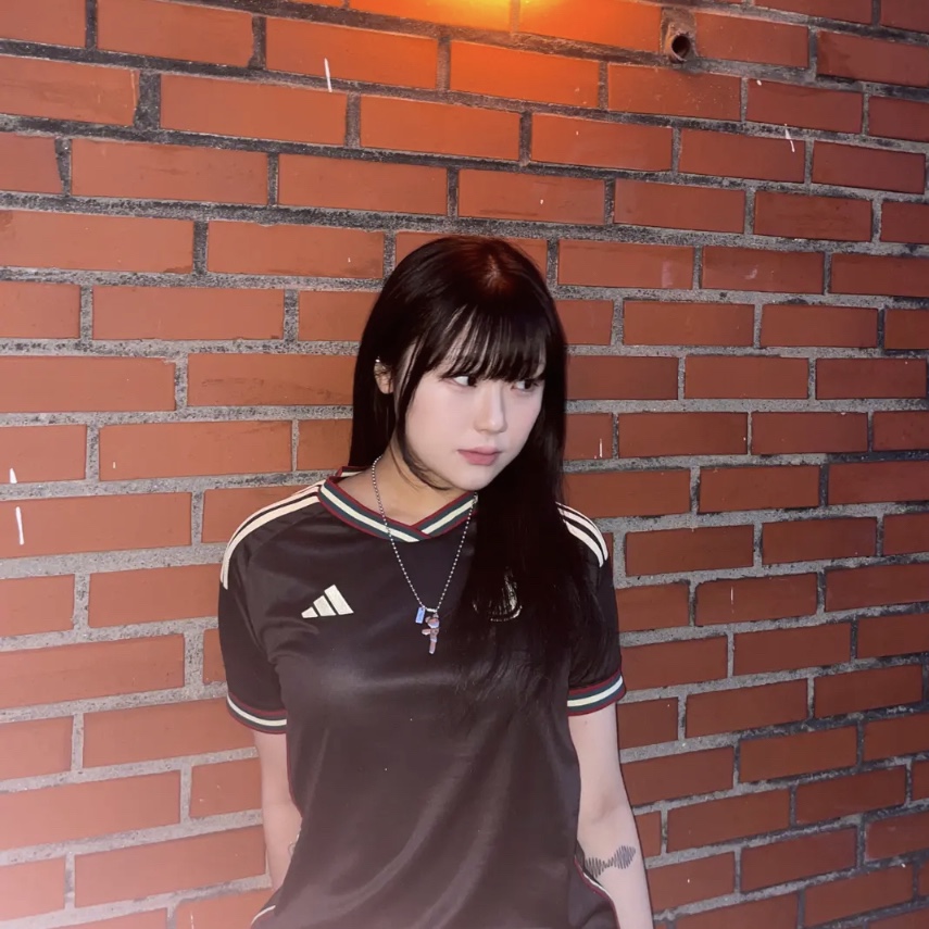 Adidas x Wales Bonner Jamaica 23 Away Jersey Night Brown - US Sizing (Non Marking Ver.) 착용 스타일 - 1