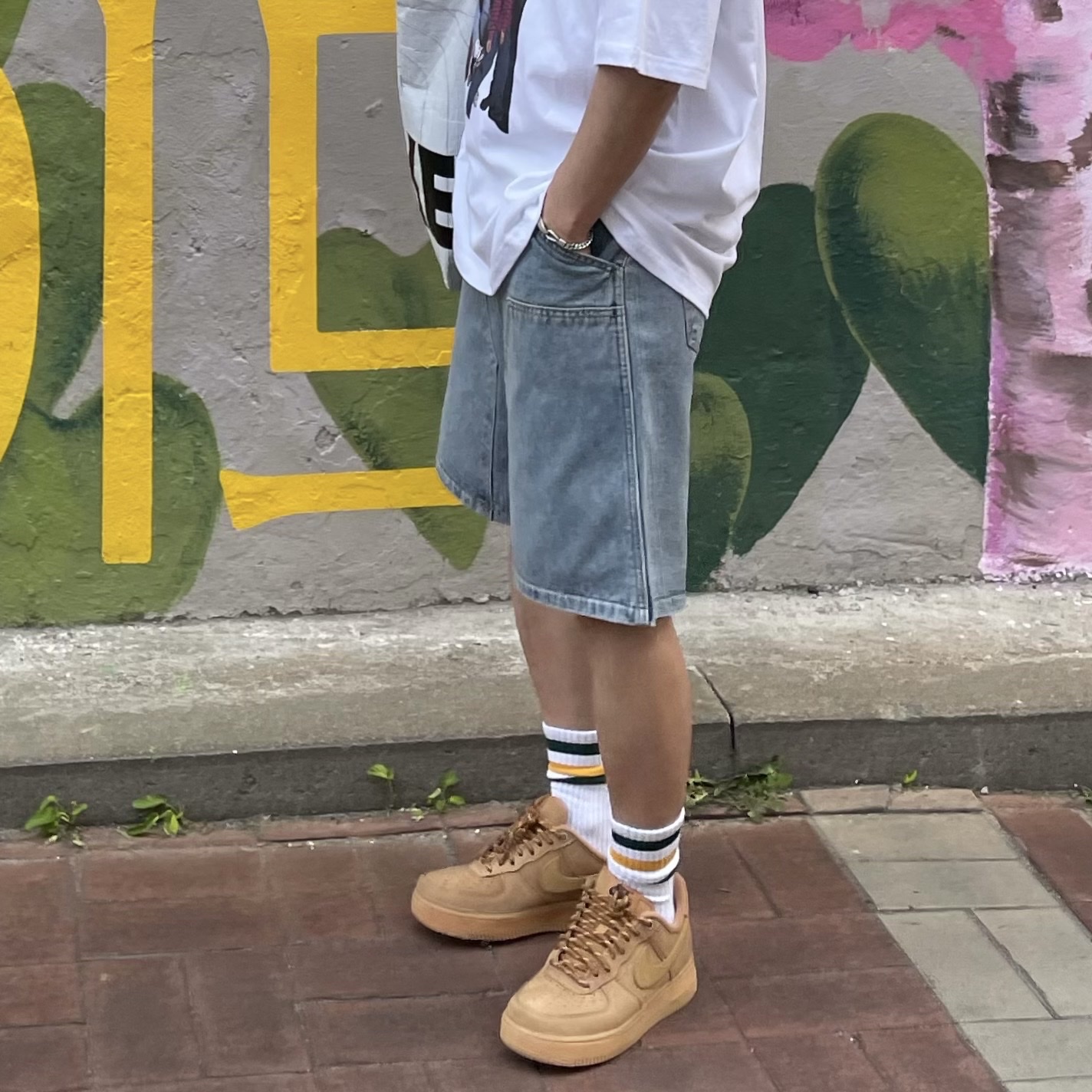 Nike Air Force 1 '07 WB Flax 착용 스타일 - 2