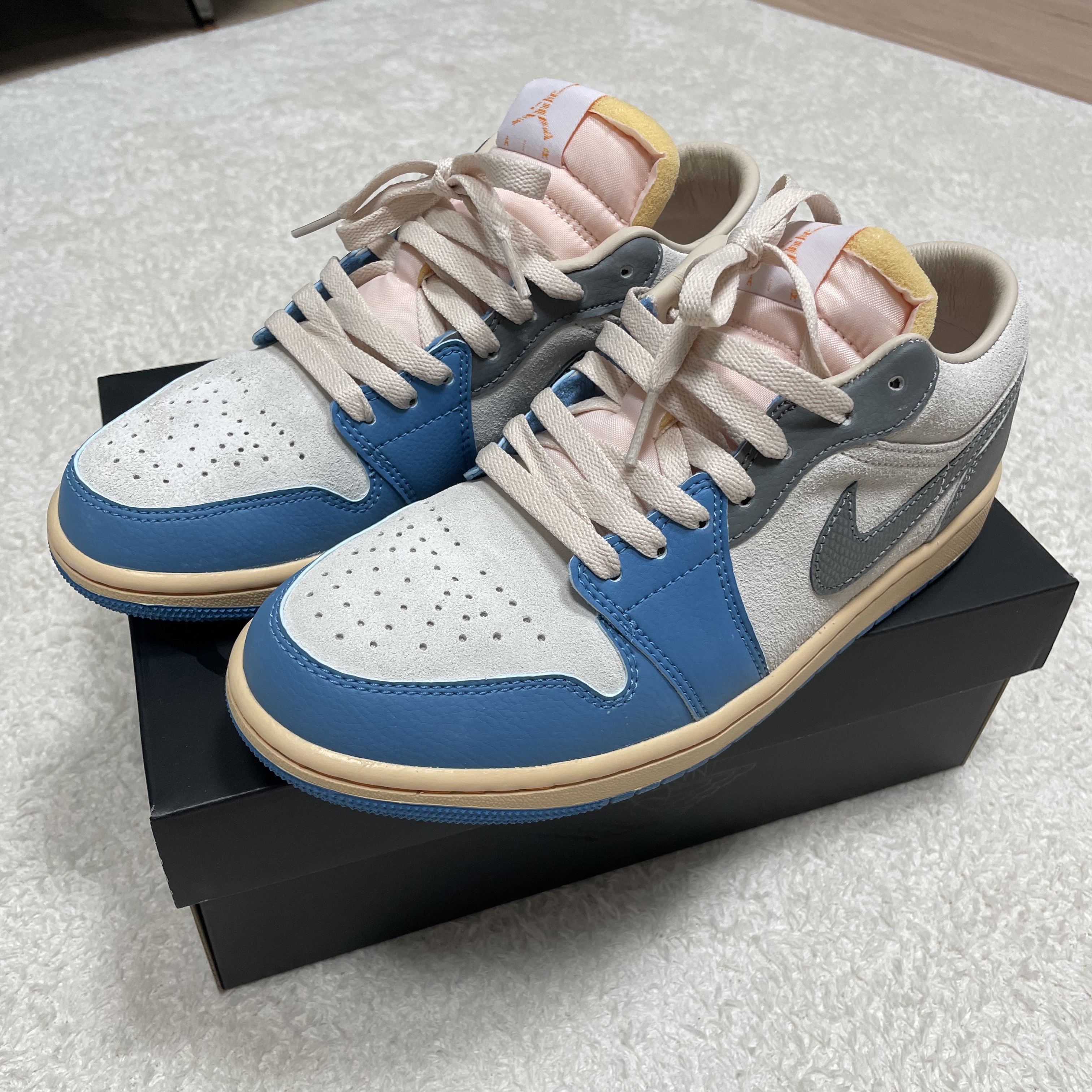 Jordan 1 Low SE Tokyo 96 착용 스타일 - 1