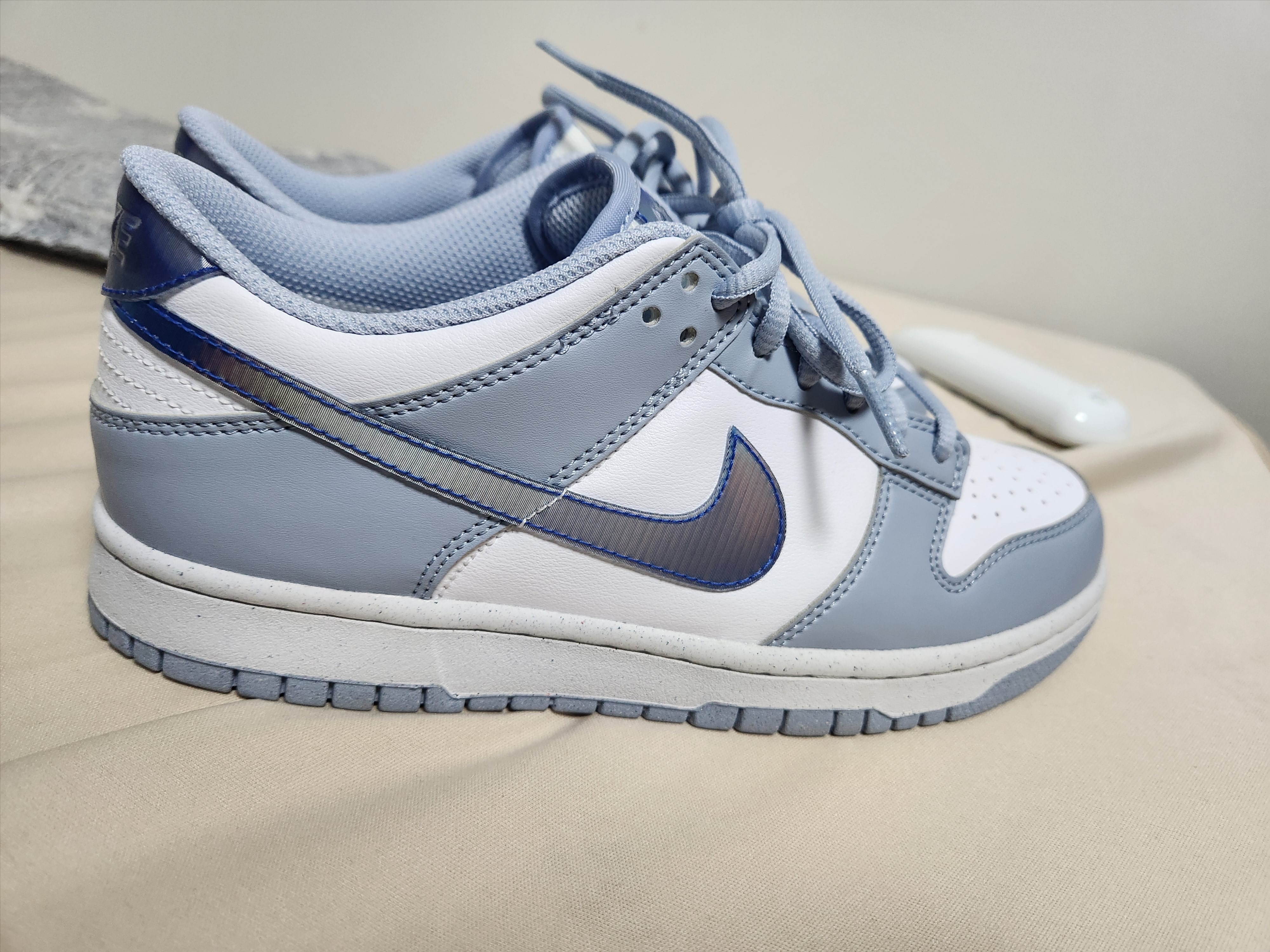 (GS) Nike Dunk Low NN KWE Blue Whisper 착용 스타일 - 2