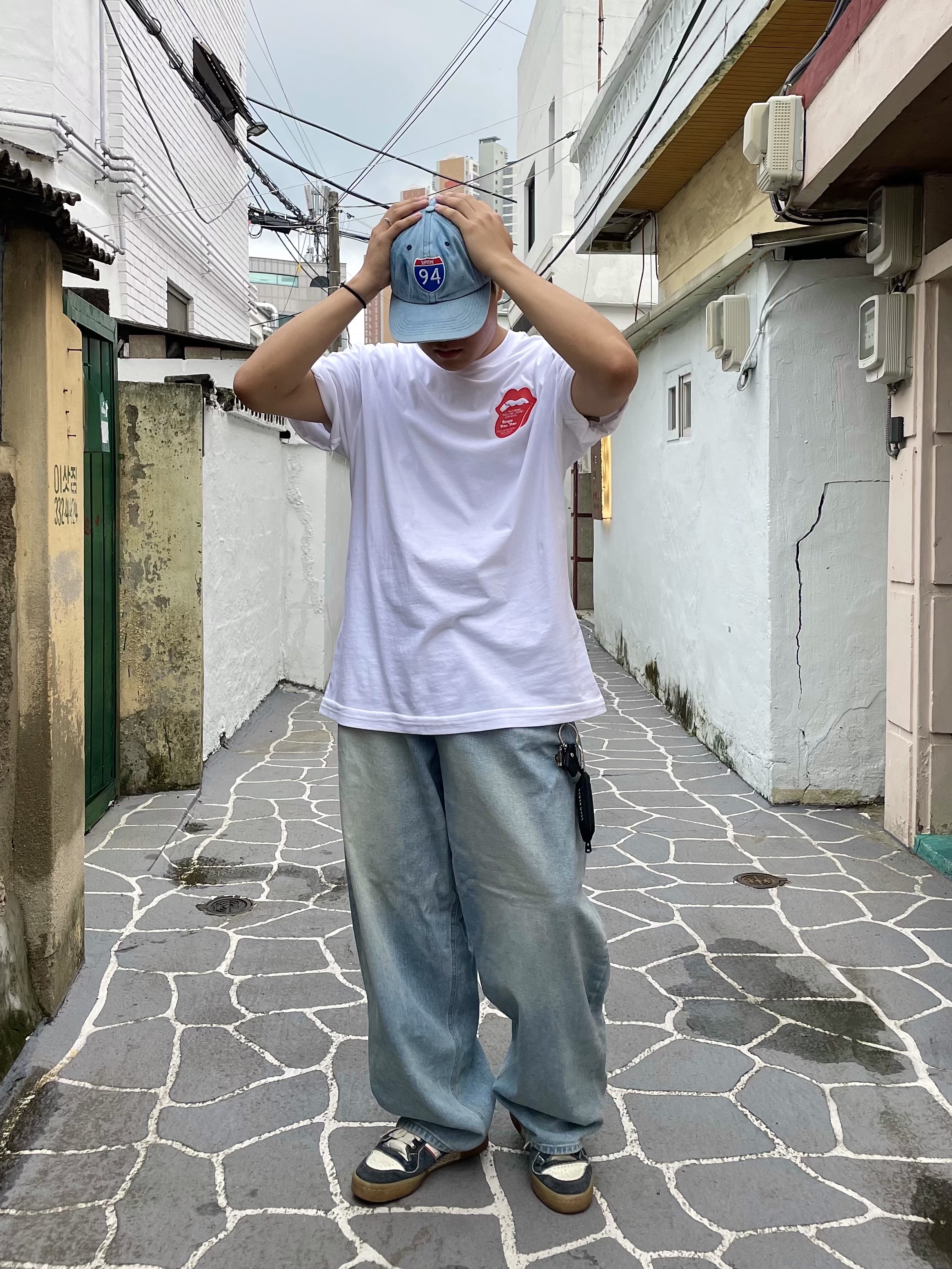 Adidas x Midwest Kids Forum 84 Low Black, Supreme Interstate 6-Panel Black - 20FW 착용 스타일 - 4