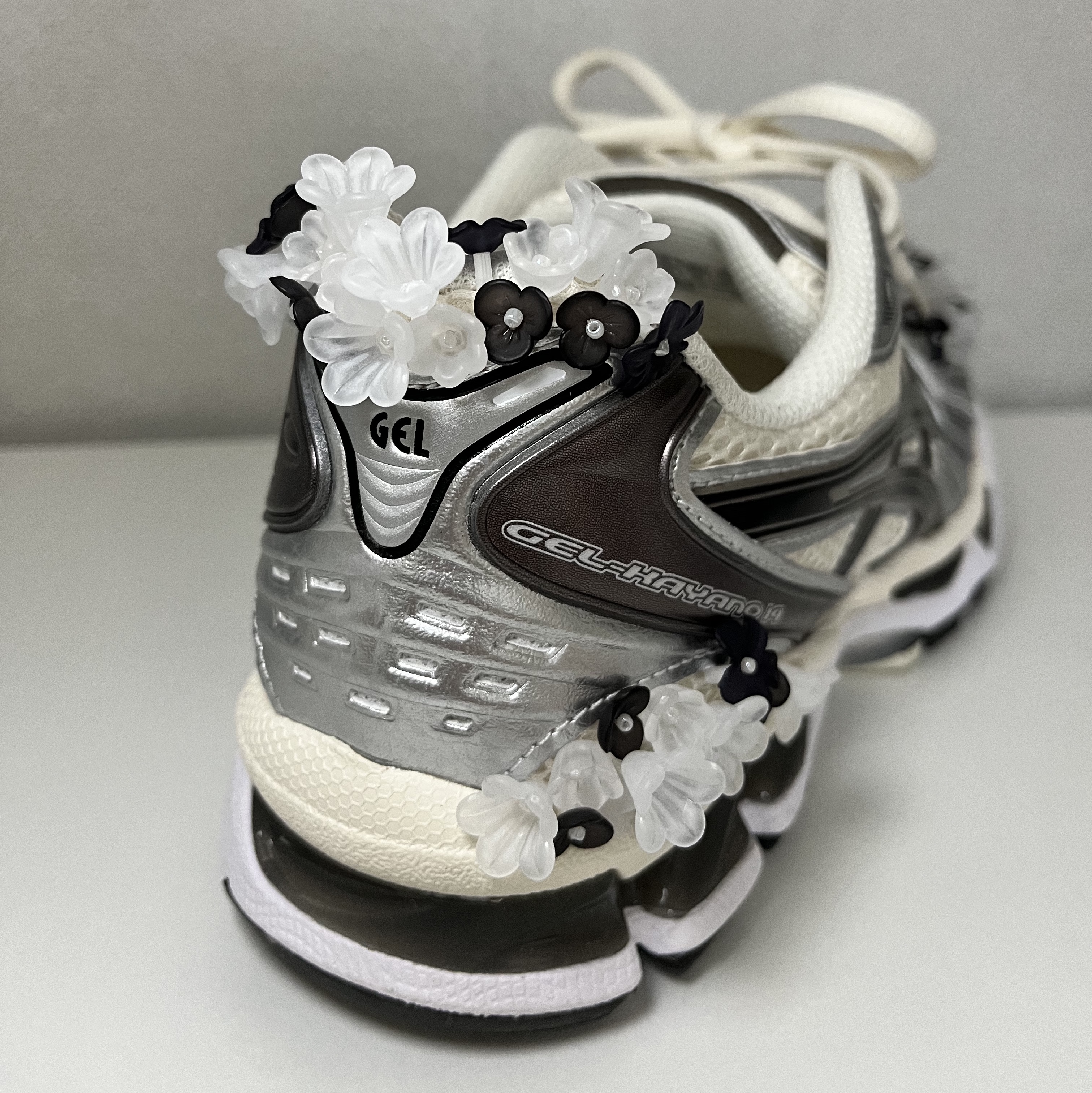 Asics Gel-Kayano 14 Cream Black 착용 스타일 - 4