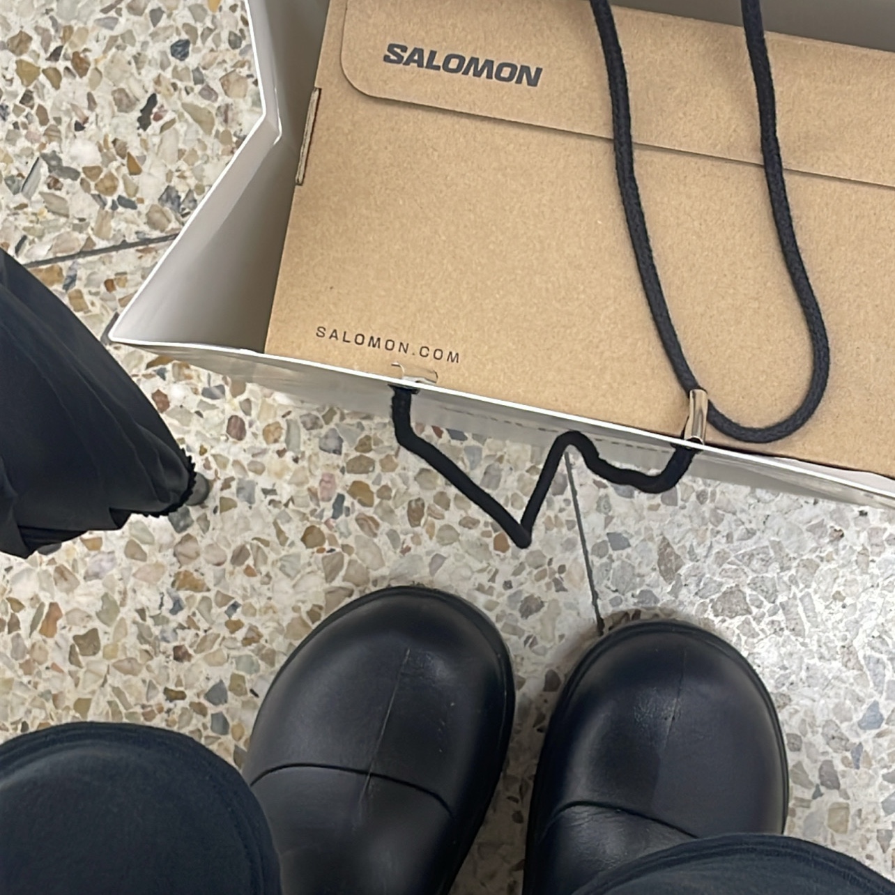 Salomon XT-6 Gore-Tex Black Ebony 착용 스타일 - 2