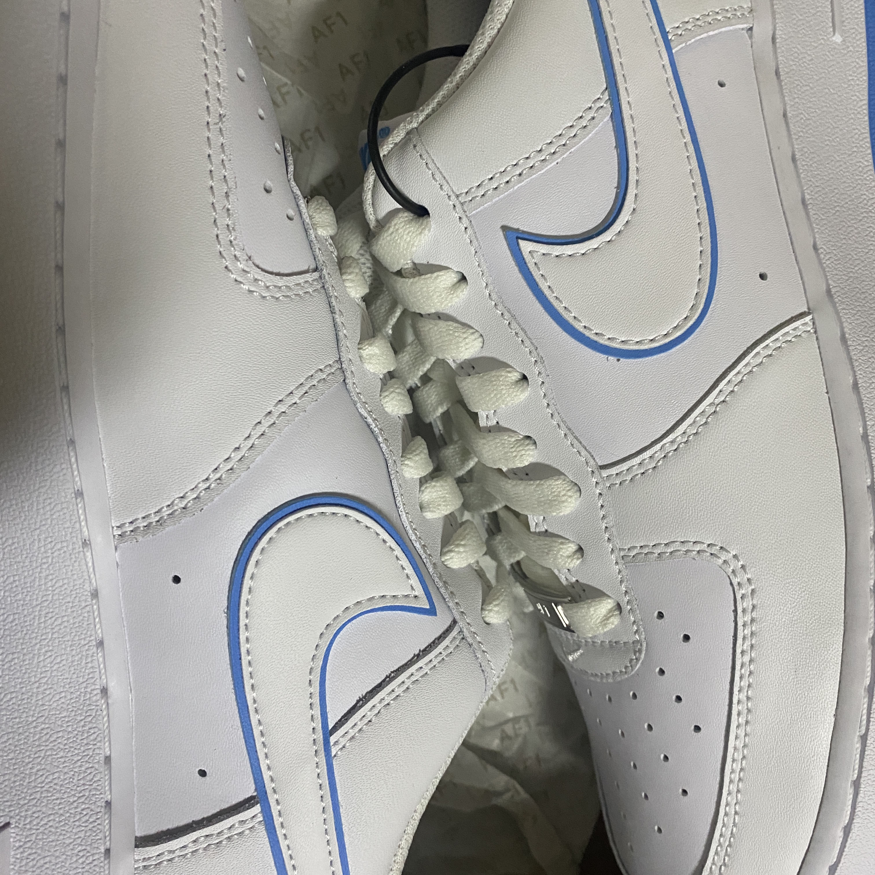 Nike Air Force 1 '07 White University Blue 착용 스타일