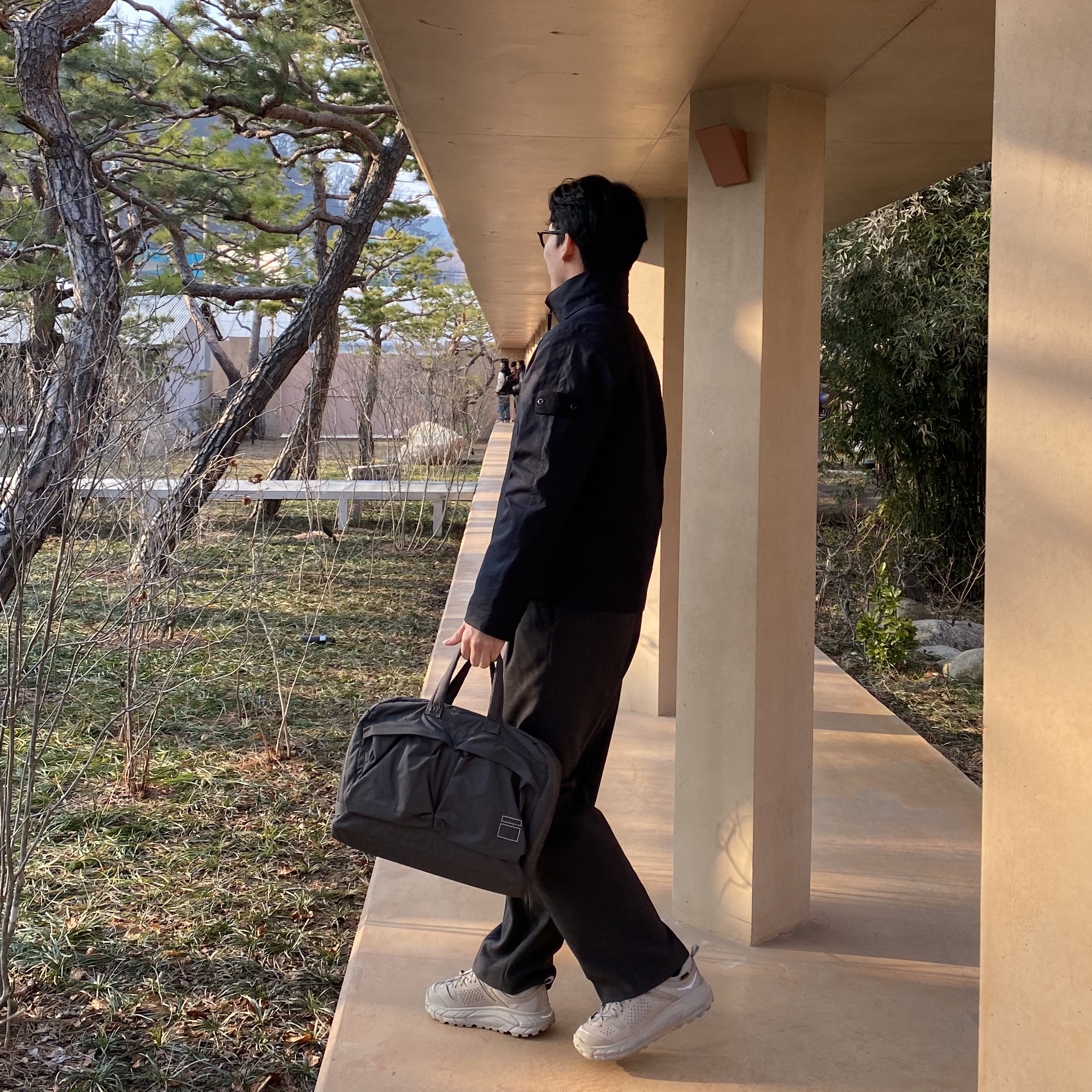 Hoka Tor Ultra Low Simply Taupe, Stone Island 422F1 Ghost Piece Mac Supima 2L Jacket Black - 22SS 착용 스타일