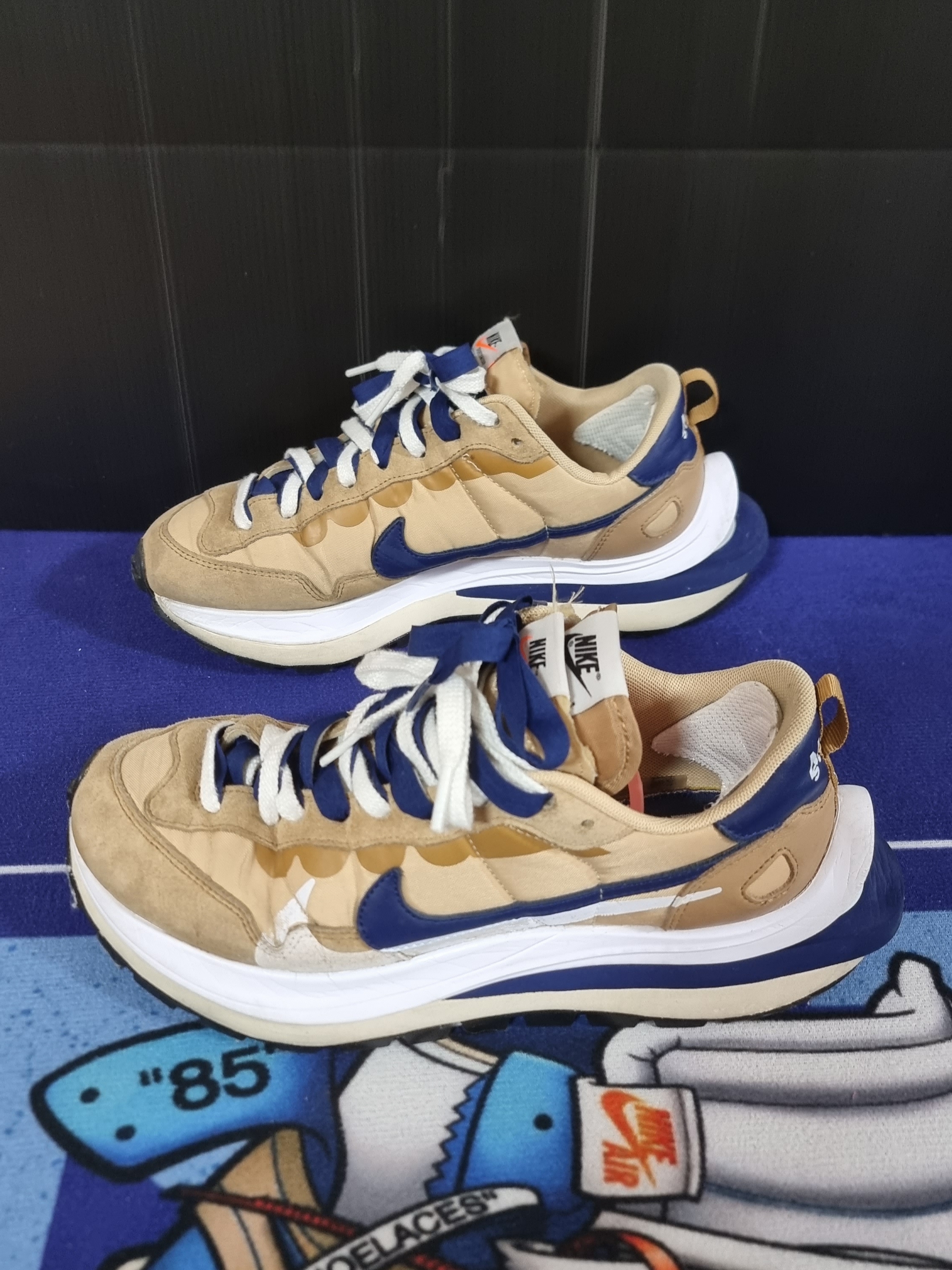 Nike x Sacai VaporWaffle Sesame and Blue Void 착용 스타일 - 2