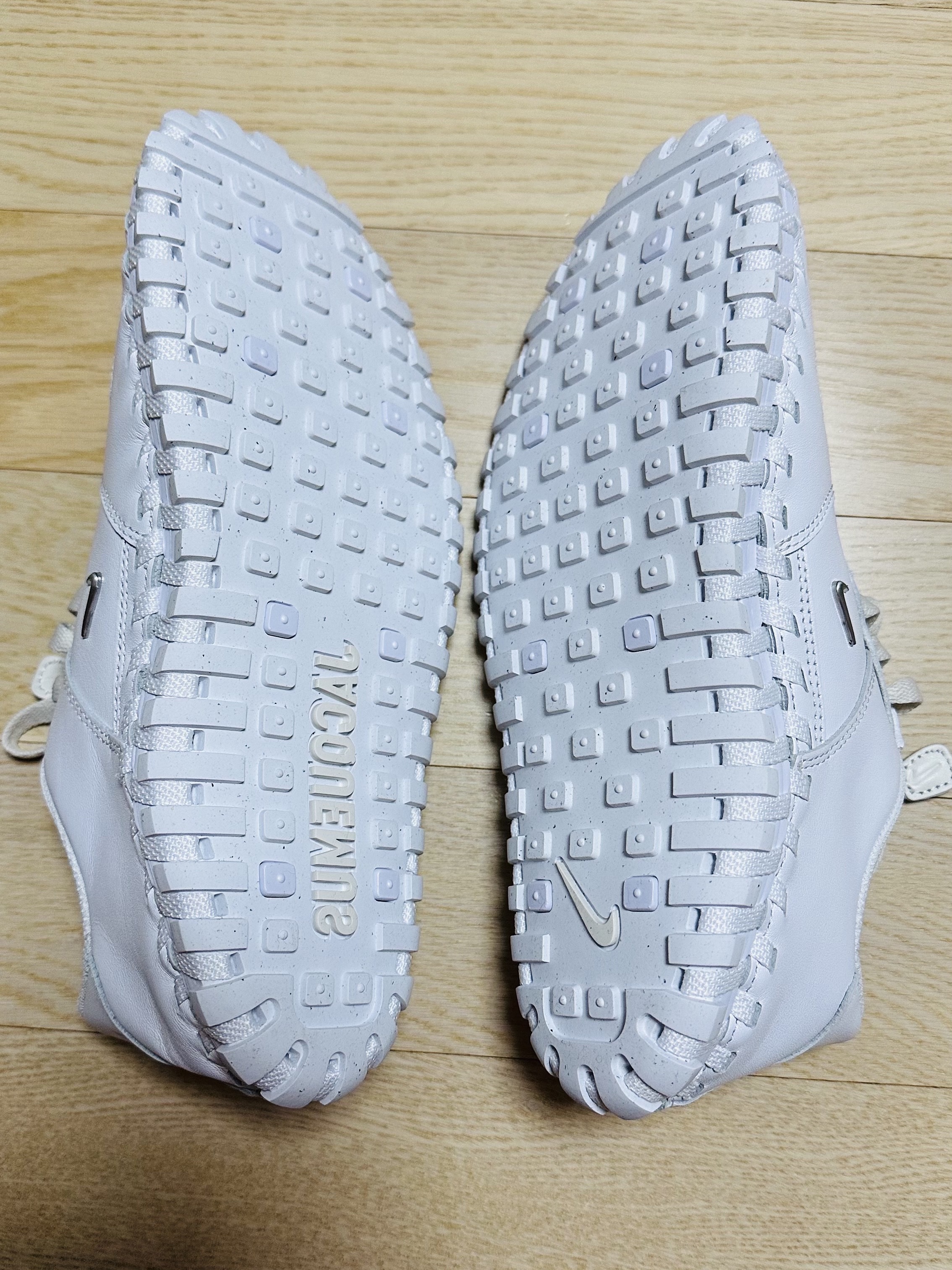Nike x Jacquemus J Force 1 Low LX SP White 착용 스타일 - 2