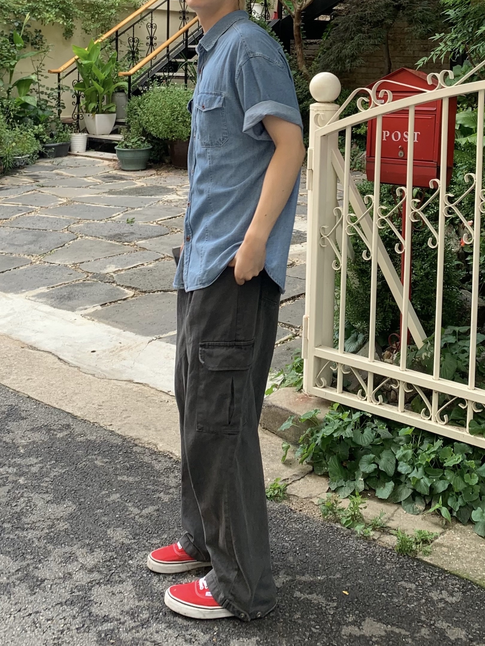 Vans Authentic Red 착용 스타일 - 4