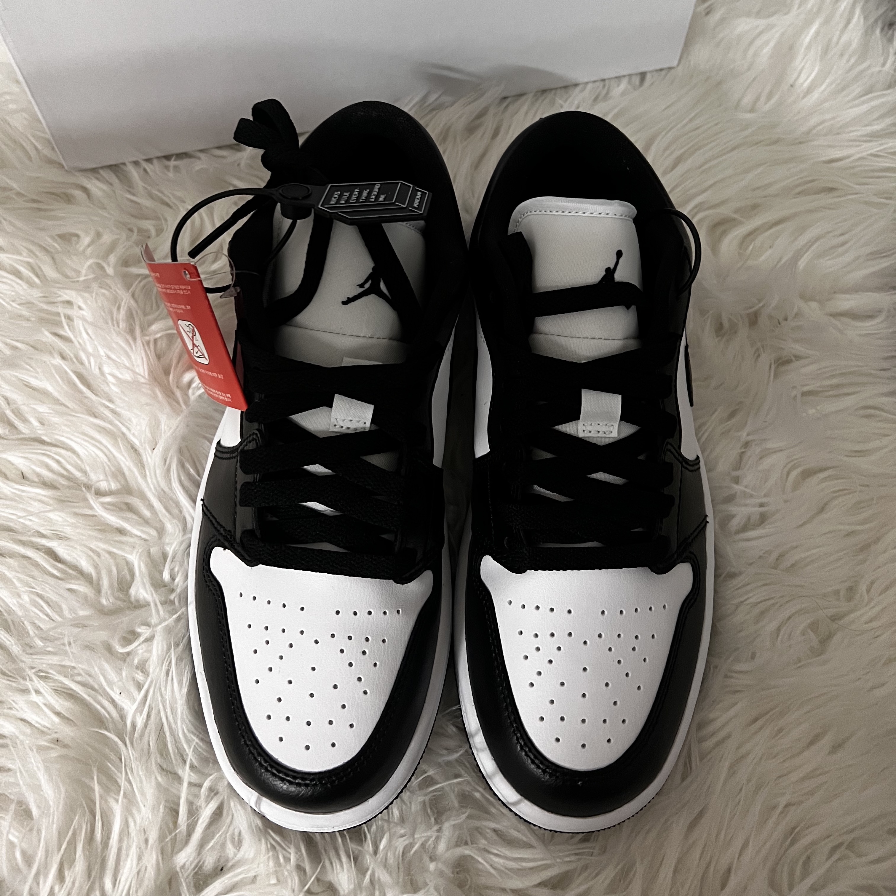 (W) Jordan 1 Low Black and White 착용 스타일 - 2