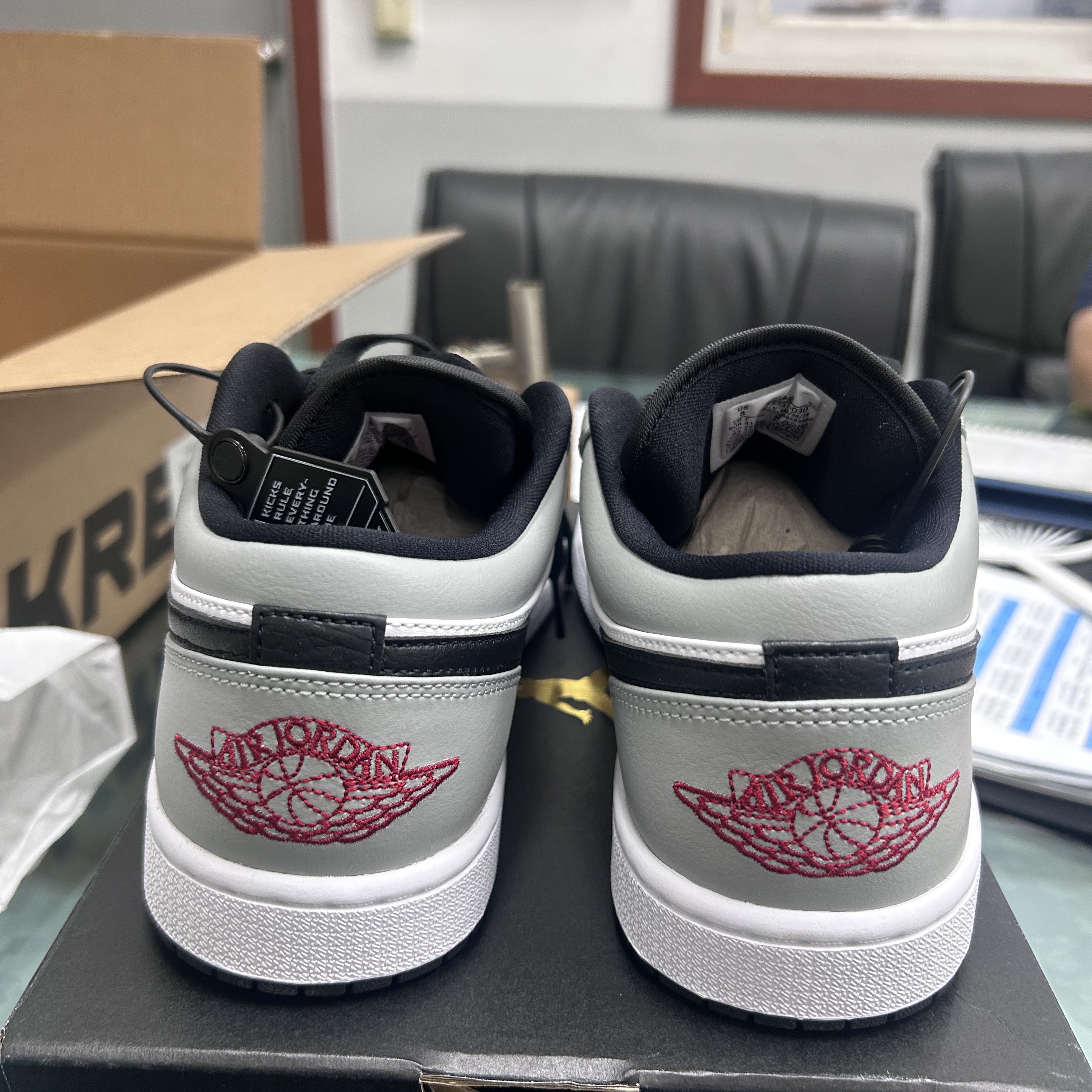 Jordan 1 Low Light Smoke Grey 착용 스타일 - 1