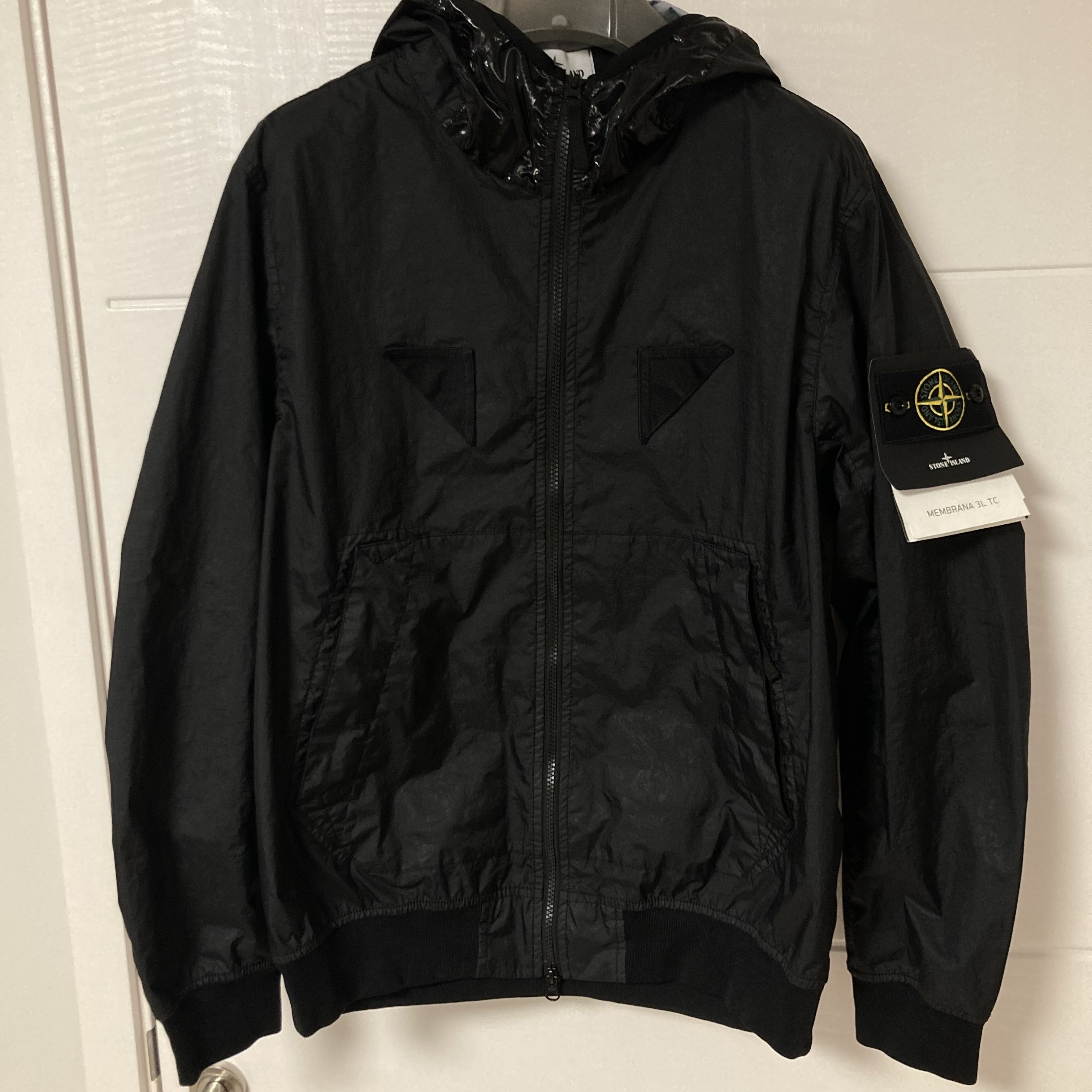 Stone Island 40723 Membrana 3L TC Hooded Jacket Black - 23SS 착용 스타일