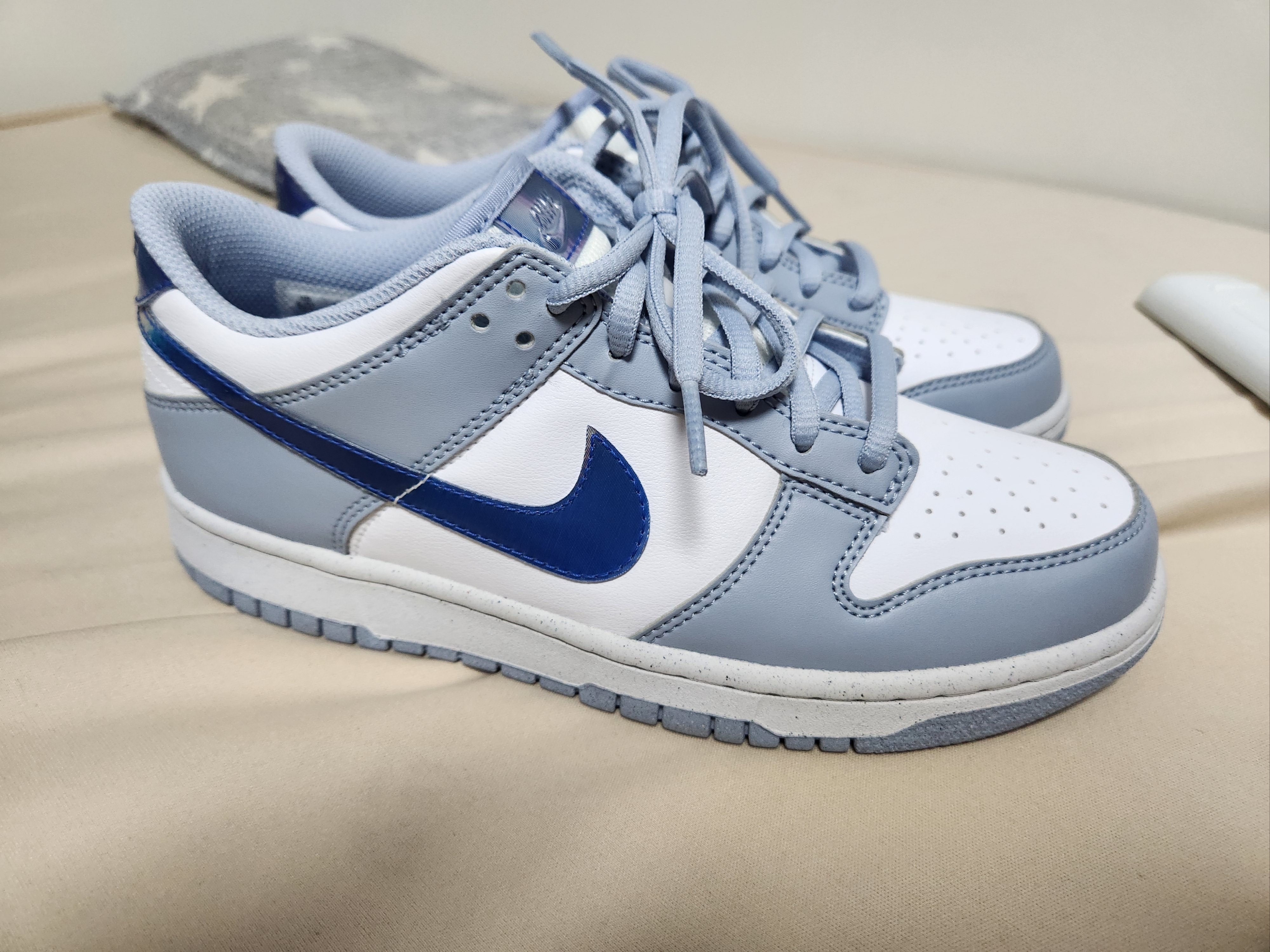 (GS) Nike Dunk Low NN KWE Blue Whisper 착용 스타일 - 1