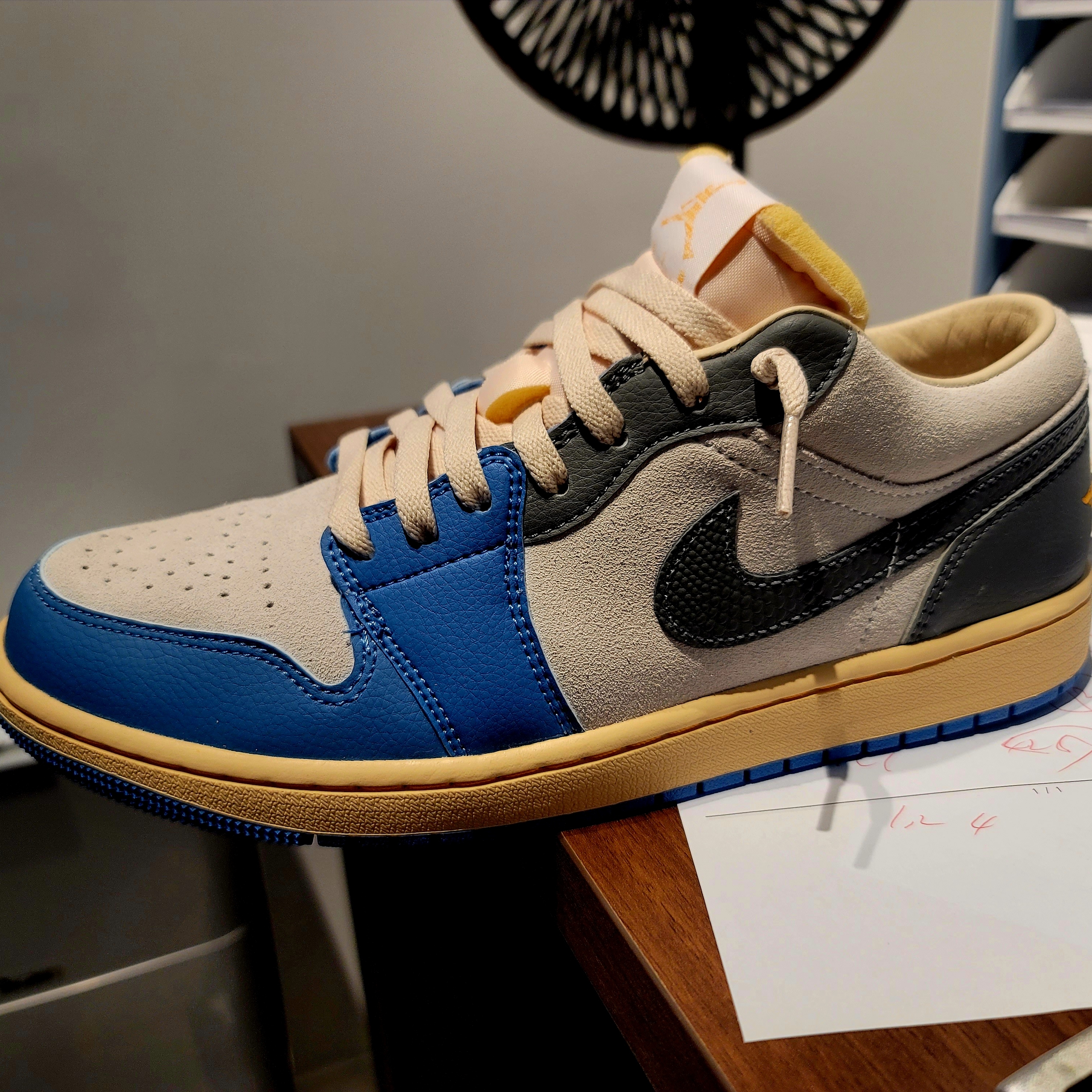 Jordan 1 Low SE Tokyo 96 착용 스타일 - 1