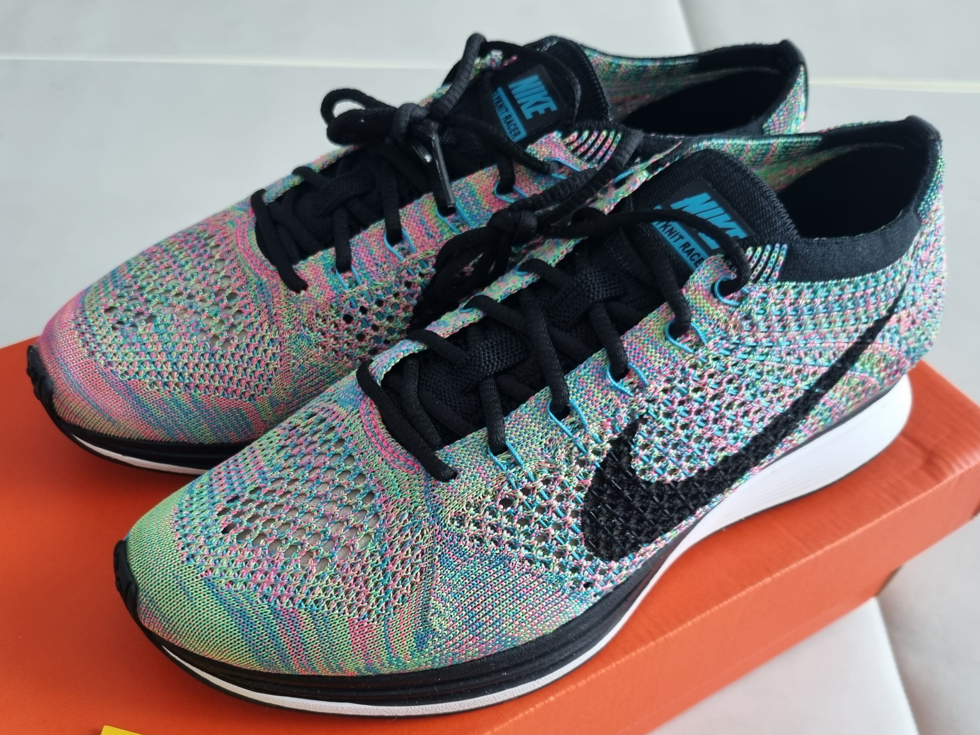 Nike Flyknit Racer Multi-Color 2.0 (2015/2017) 착용 스타일