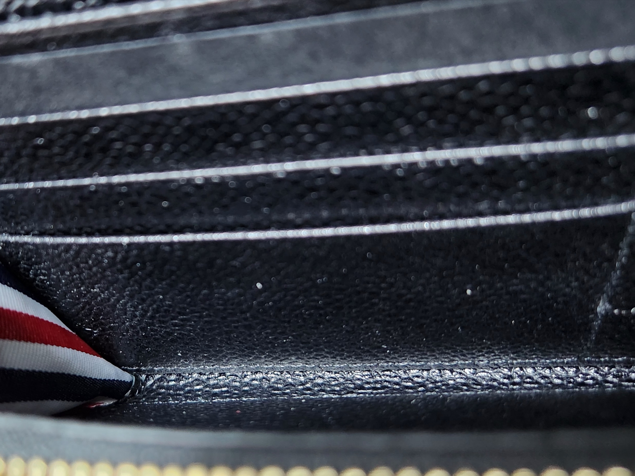 Thom Browne Envelope Long Wallet Black 착용 스타일