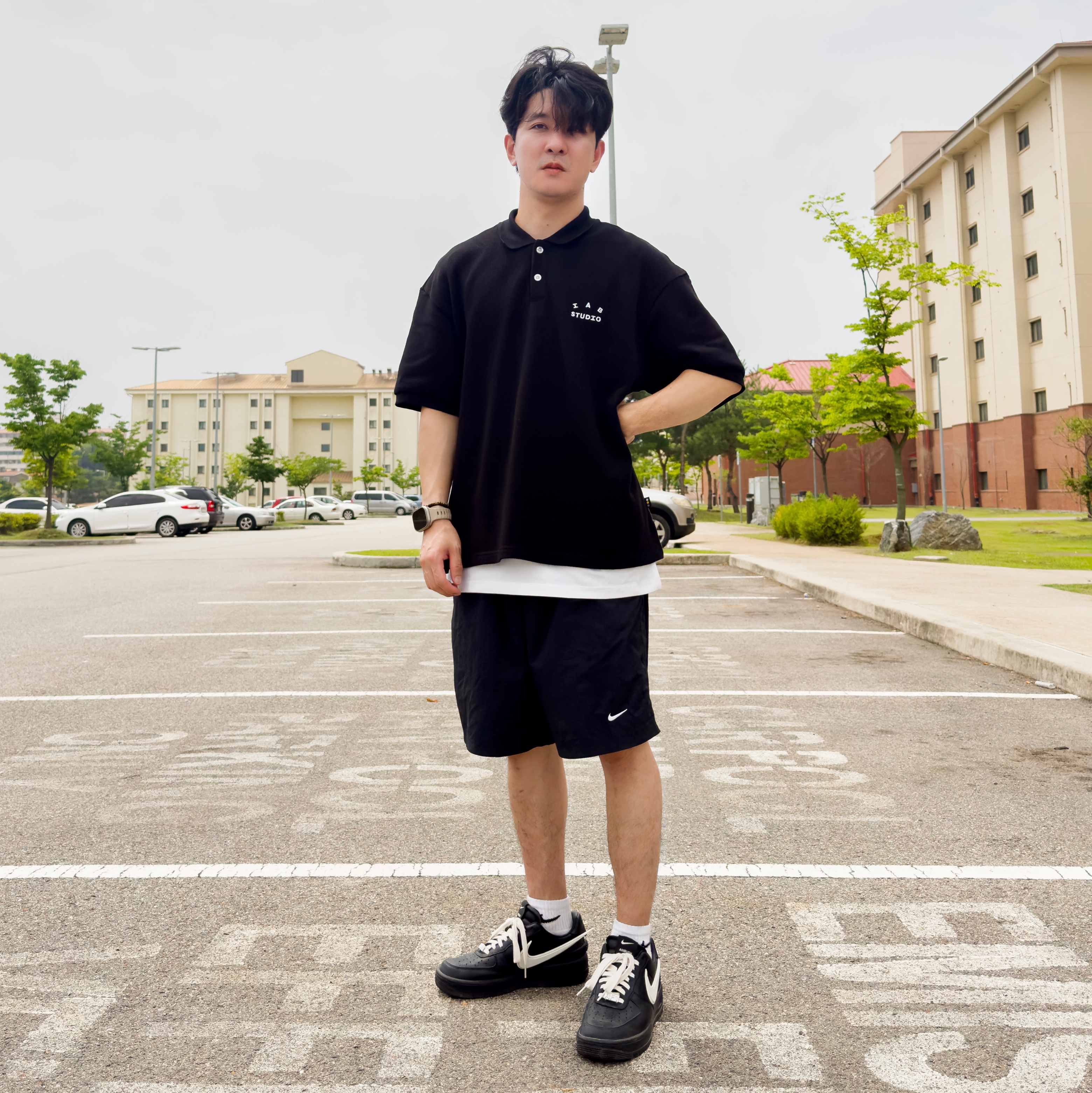 IAB Studio Cropped Pique Shirt Black - The Hyundai Seoul Exclusive, Nike Solo Swoosh Woven Shorts Black - Asia 착용 스타일
