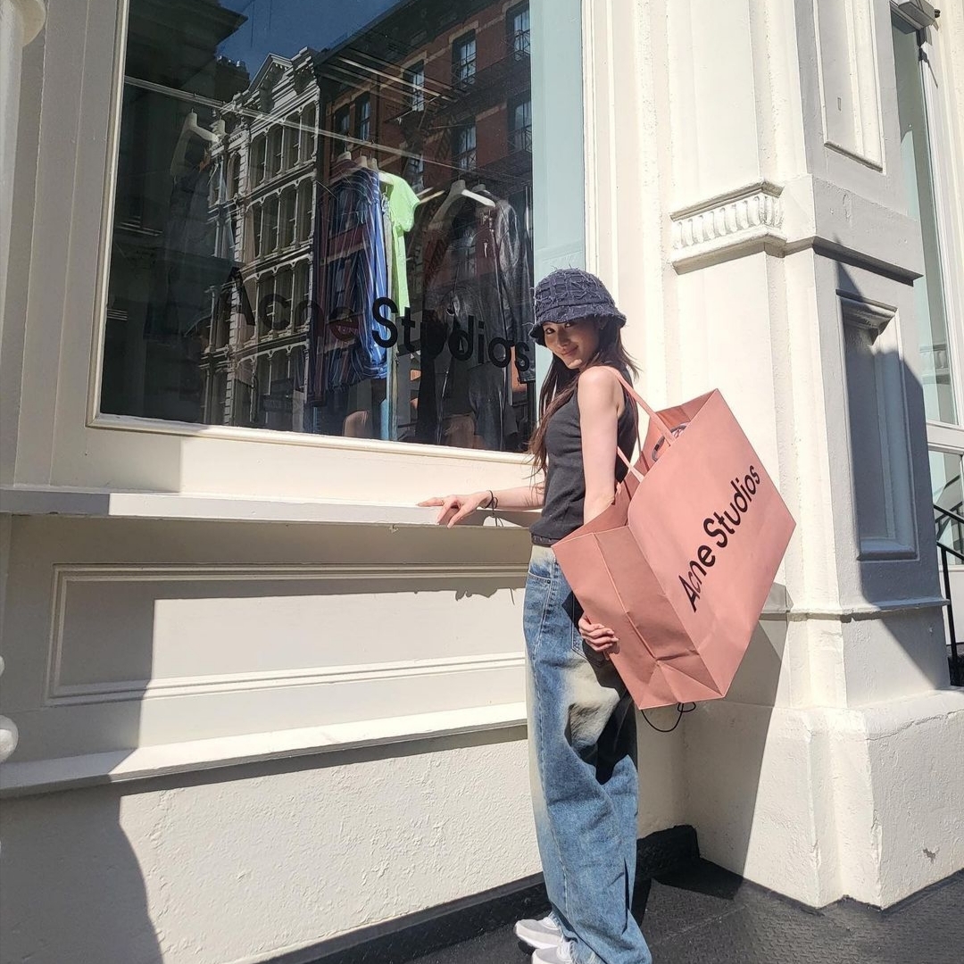 Supreme Frayed Patchwork Denim Crusher Washed Black - 23SS 착용 스타일 - 4