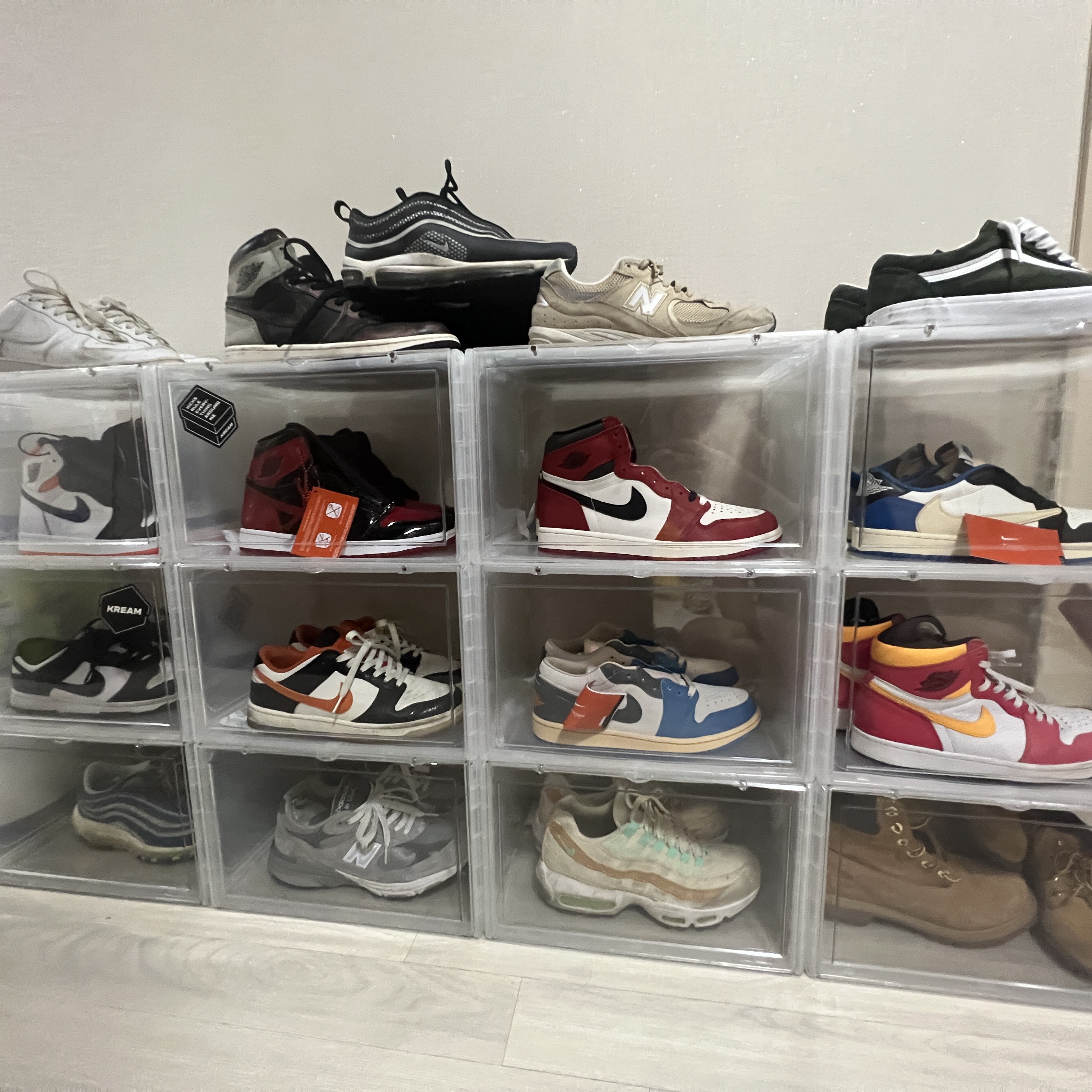 Nike Air Force 1 '07 Low White, Jordan 1 x Travis Scott x Fragment Retro Low OG SP Military Blue 착용 스타일