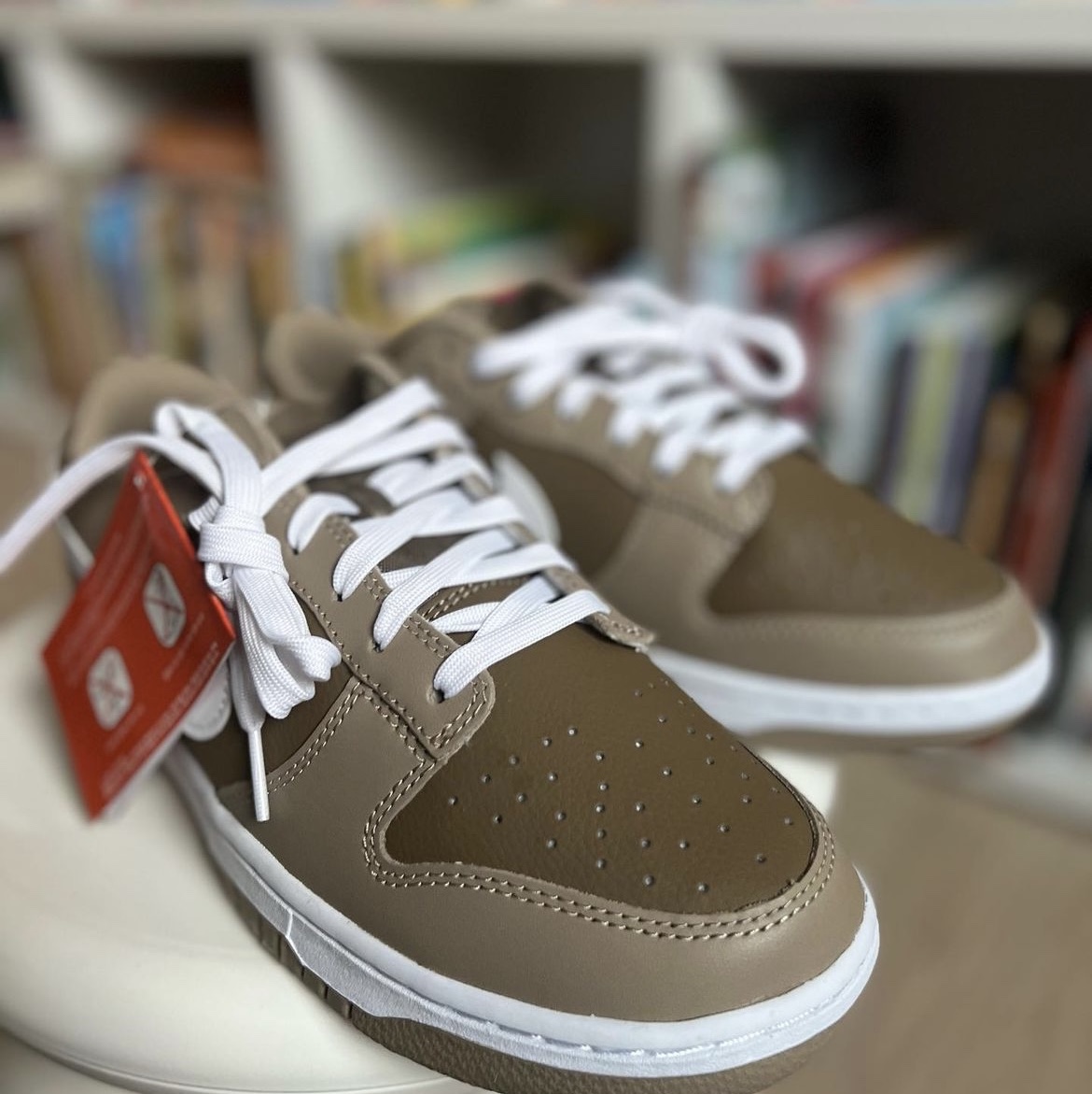 Nike Dunk Low Retro Khaki Hazel Rush 착용 스타일 - 1