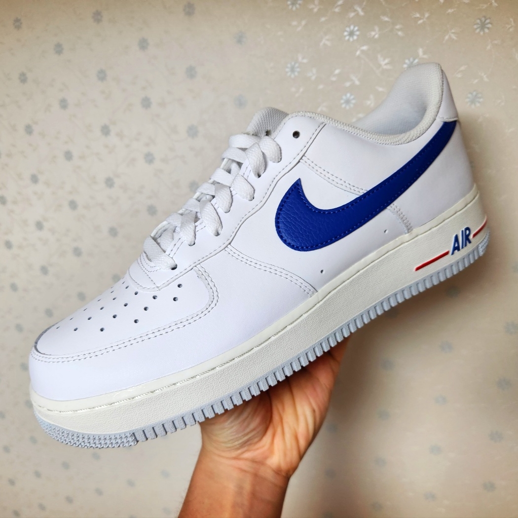 Nike Air Force 1 Low '07 Game Royal 착용 스타일 - 1