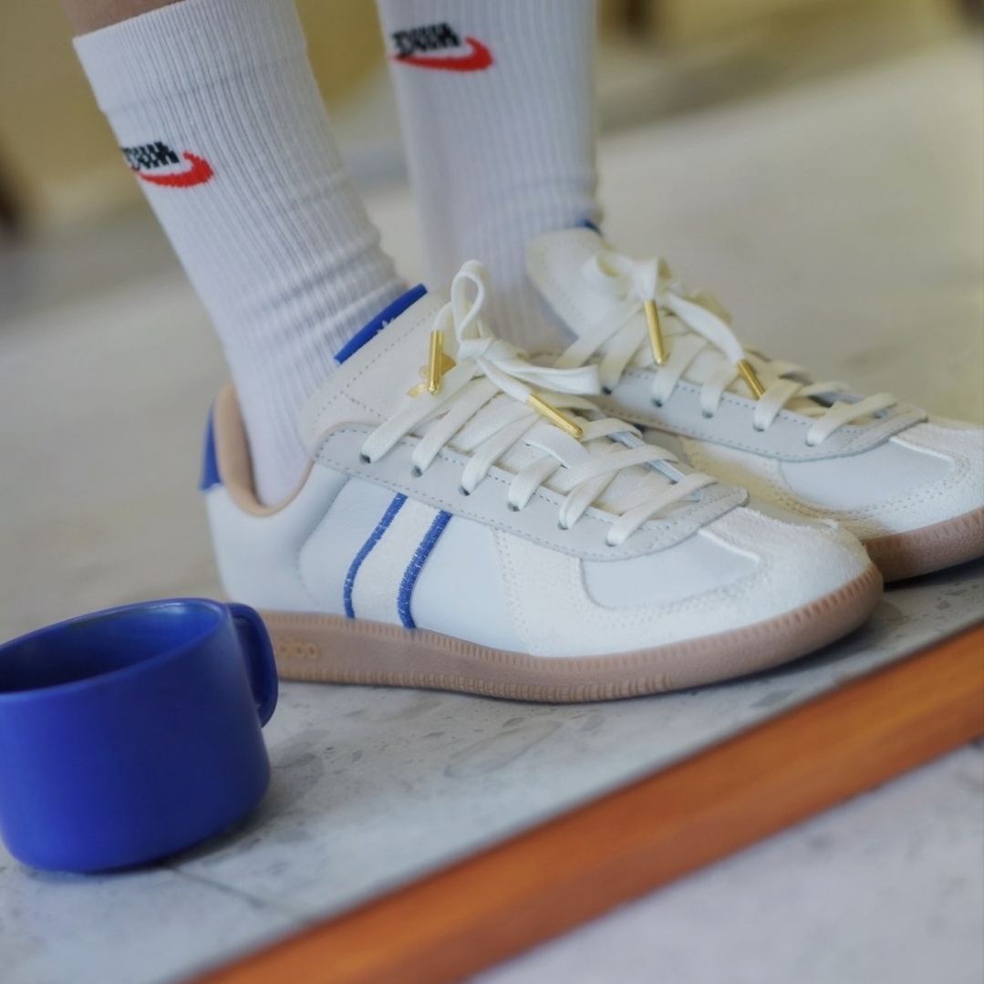 Adidas BW Army Off White Blue 착용 스타일