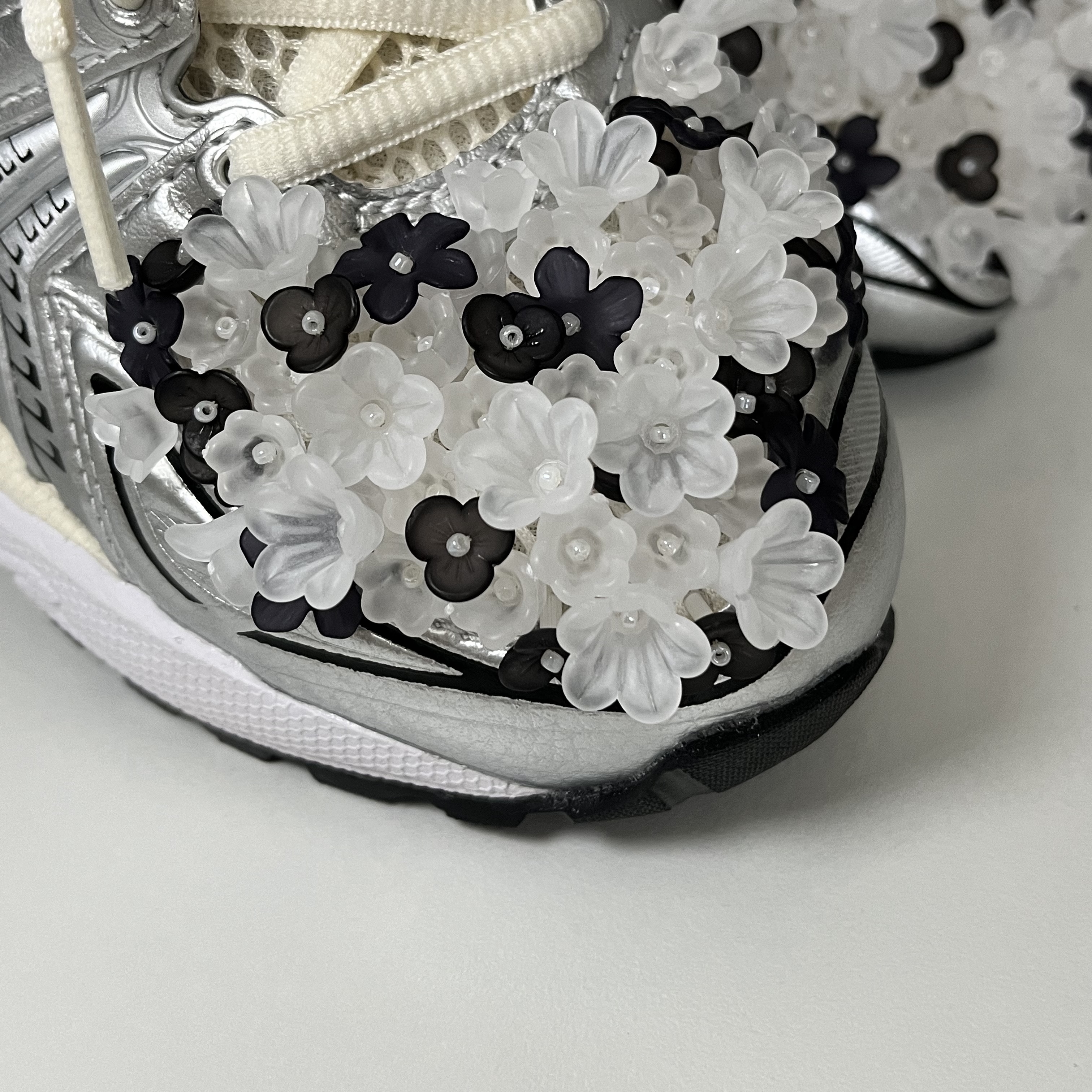 Asics Gel-Kayano 14 Cream Black 착용 스타일 - 2