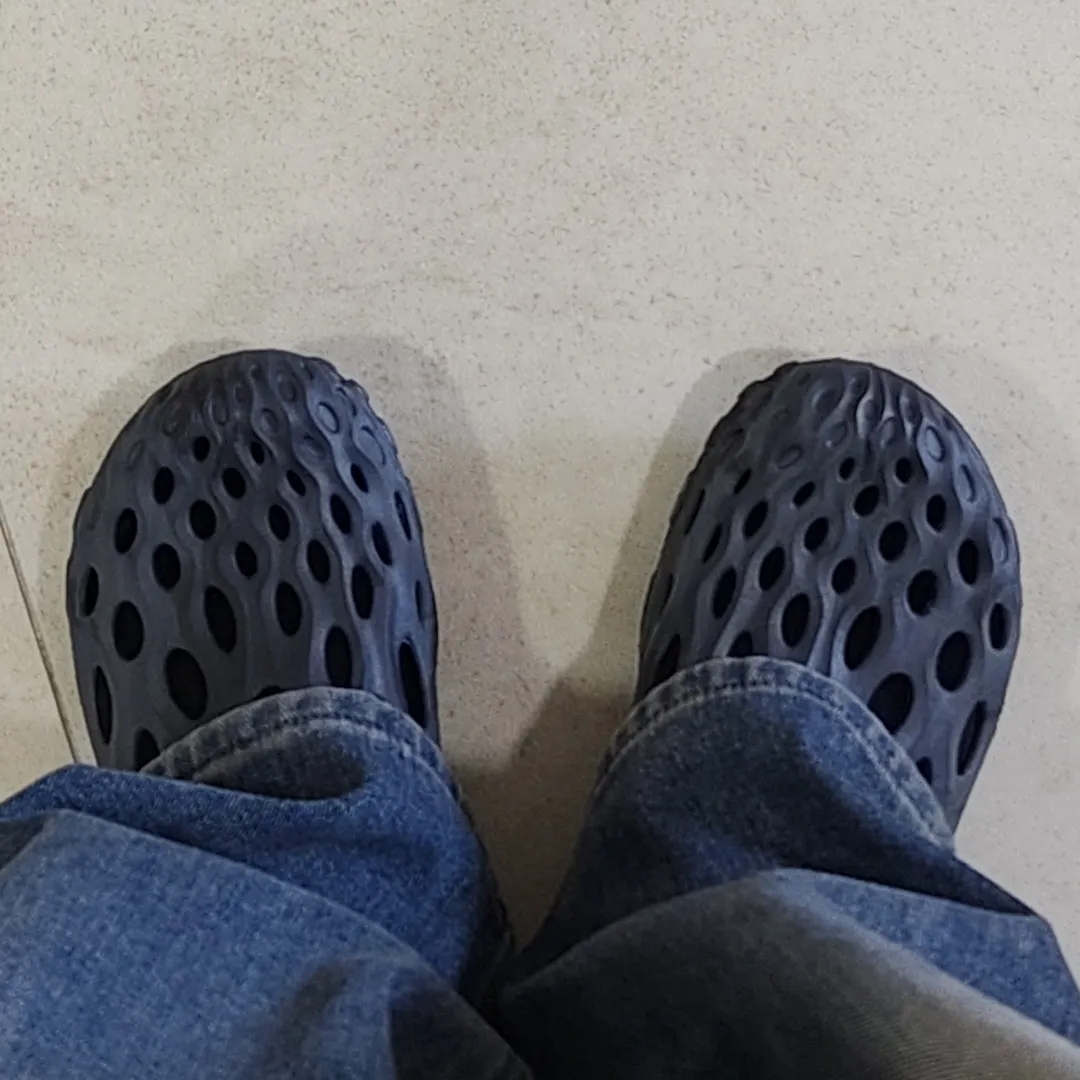 Merrell Hydro Moc Black 착용 스타일