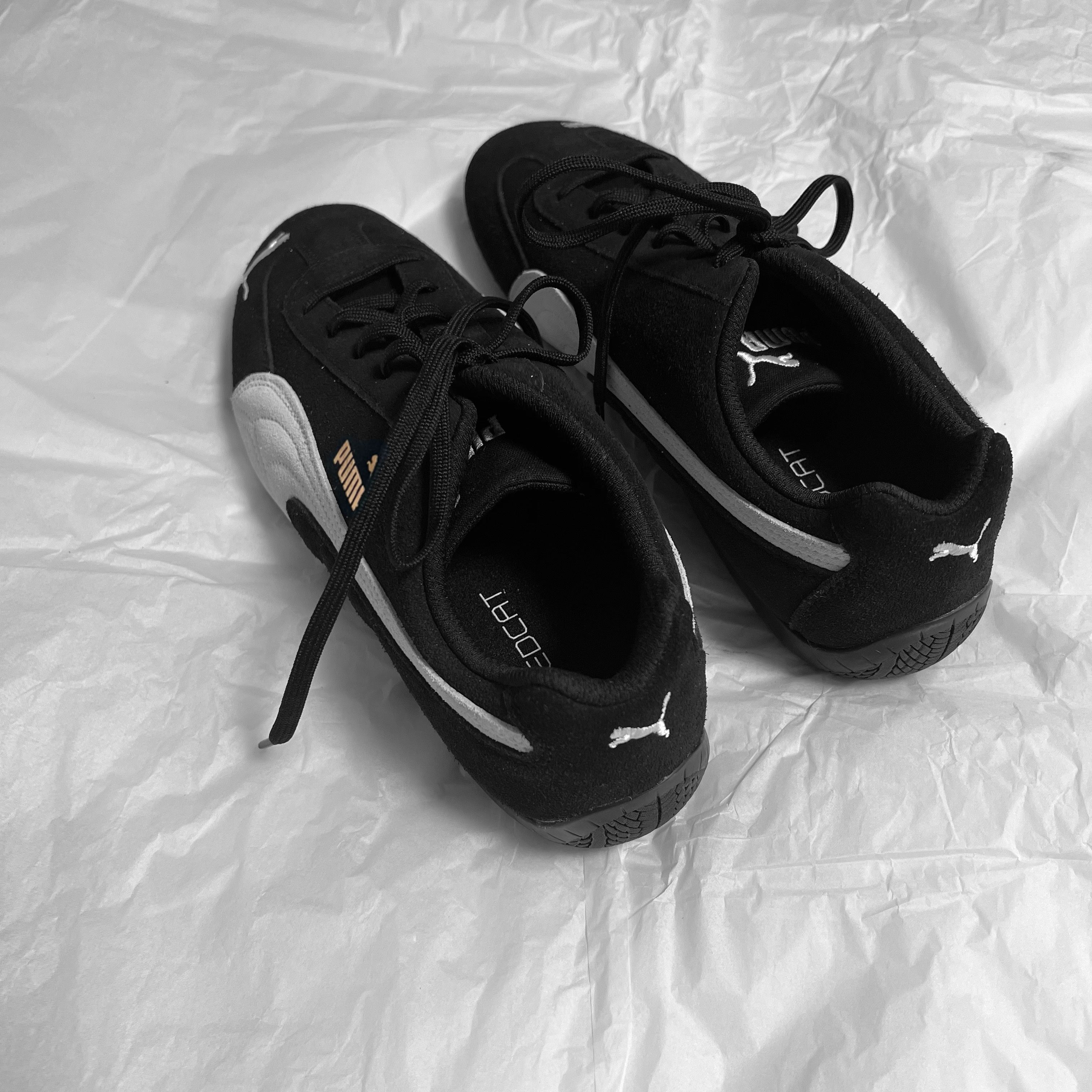 Puma Speedcat LS Black White 착용 스타일 - 3