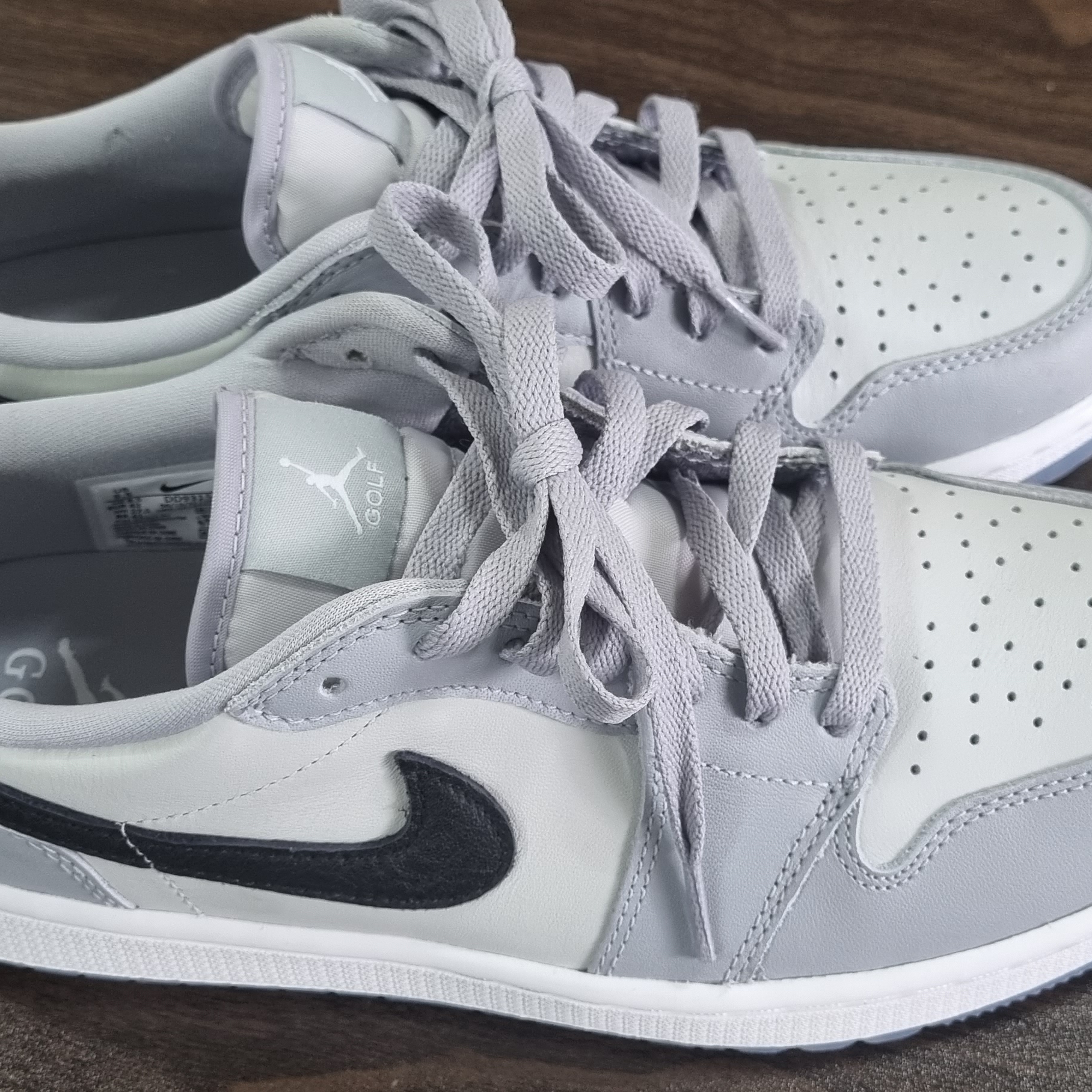 Jordan 1 Low Golf Wolf Grey 착용 스타일