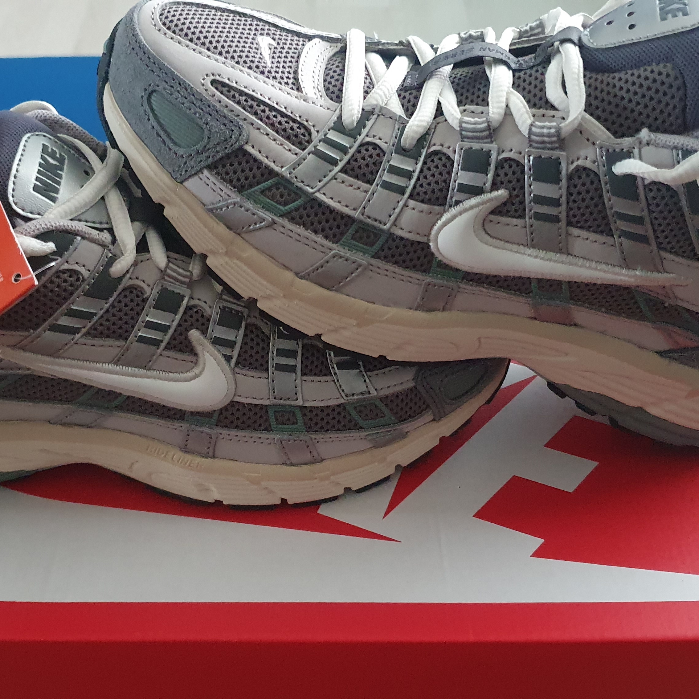 Nike P-6000 Flat Pewter Light Iron Ore 착용 스타일 - 2