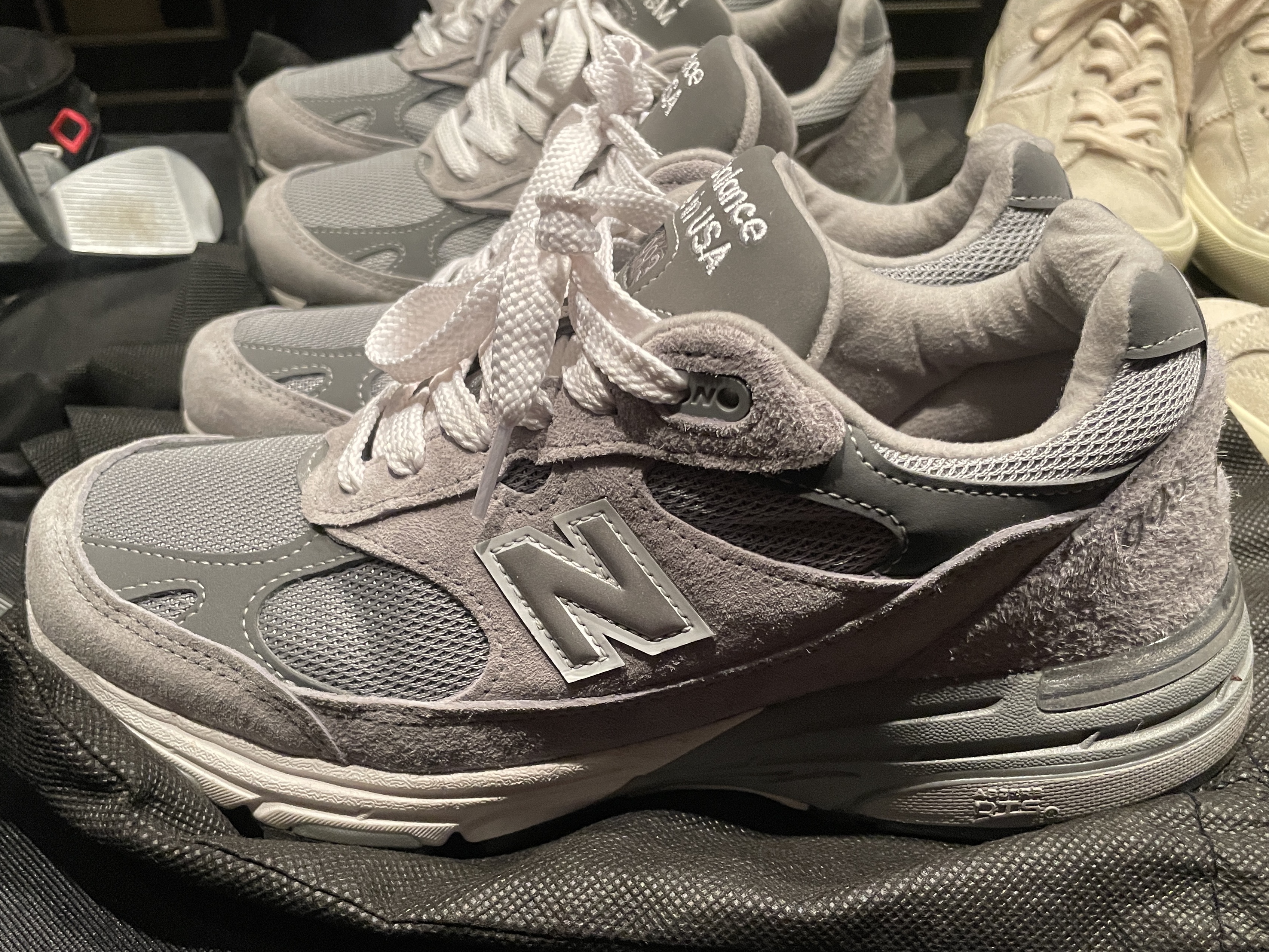 New Balance 993 Made in USA Grey - 2E Wide 착용 스타일