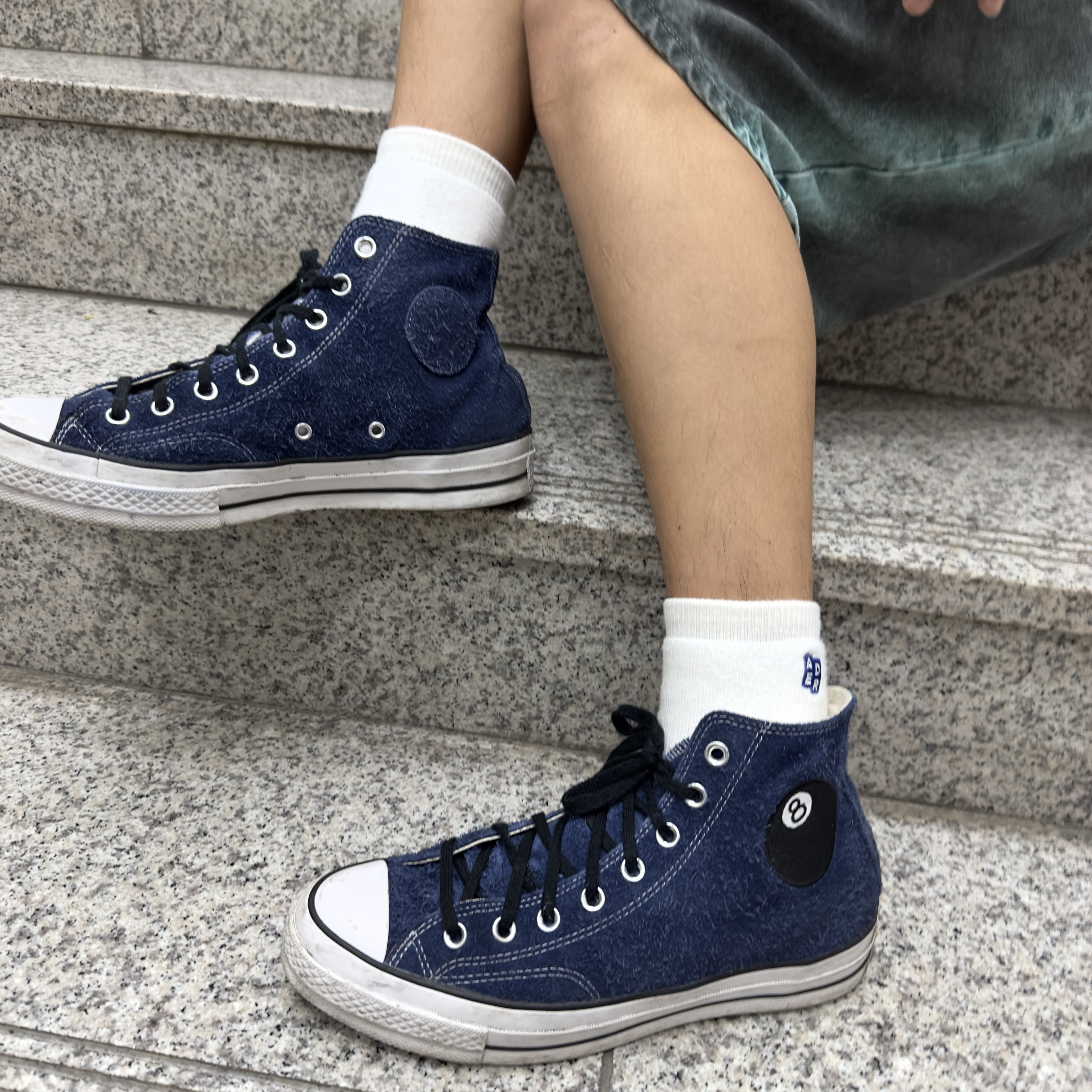 Stussy Spray Dye Big OL' Shorts Black, Converse x Stussy Chuck 70 High 8 Ball Navy 착용 스타일 - 2