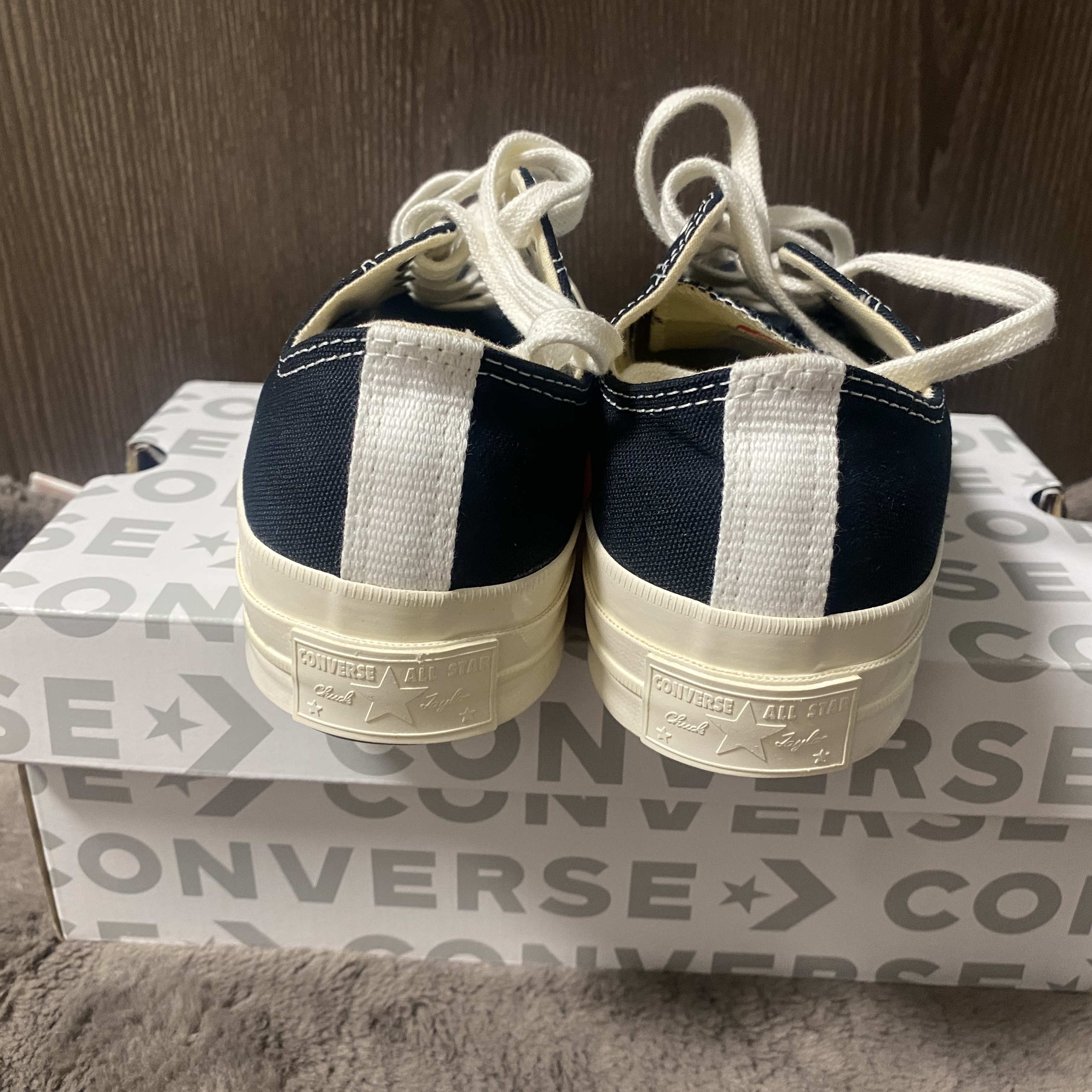 Converse x Play Comme des Garcons Chuck 70 Ox Black 착용 스타일 - 4