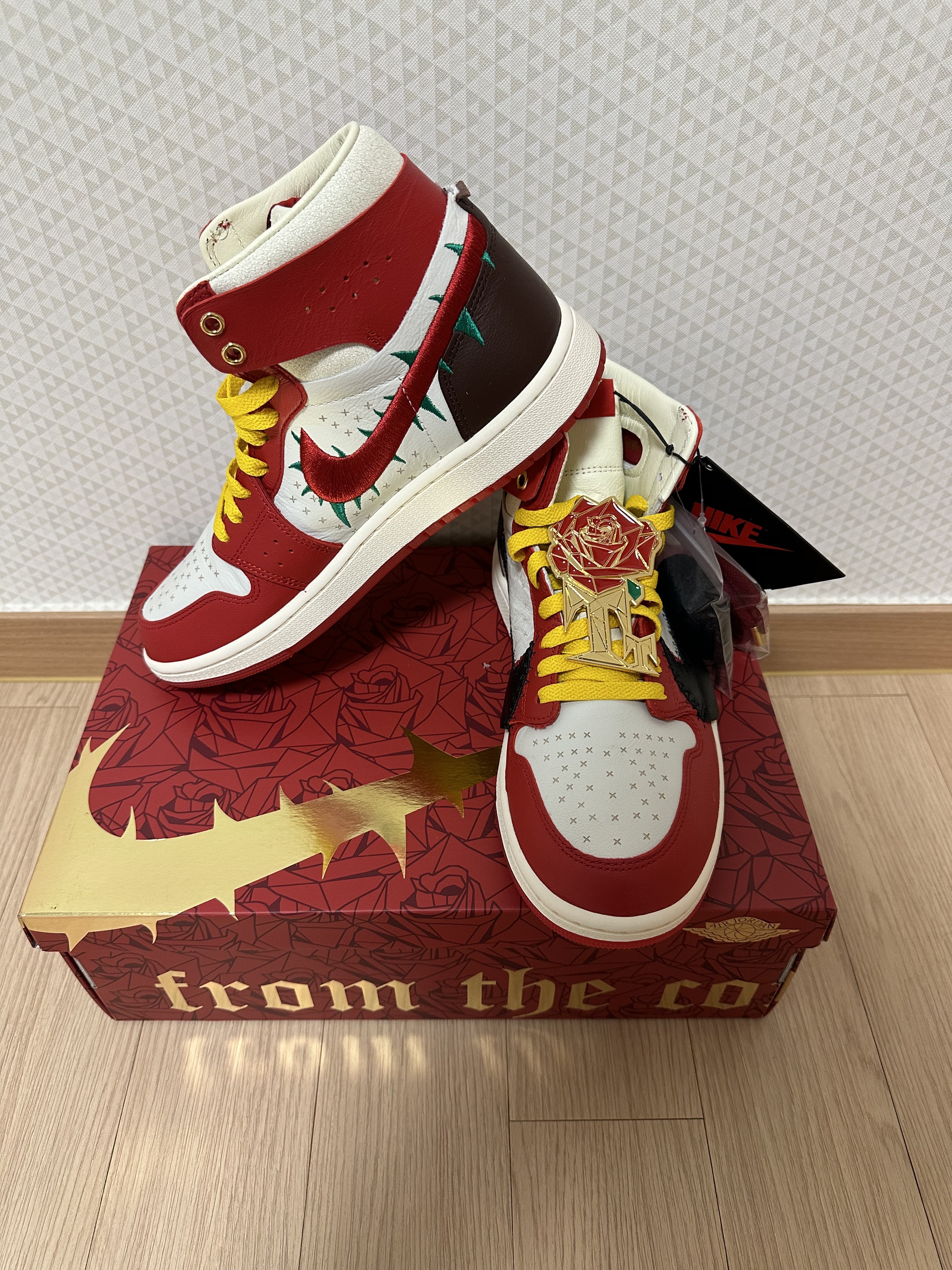 (W) Jordan 1 x Teyana Taylor Zoom CMFT 2 Gym Red 착용 스타일 - 2