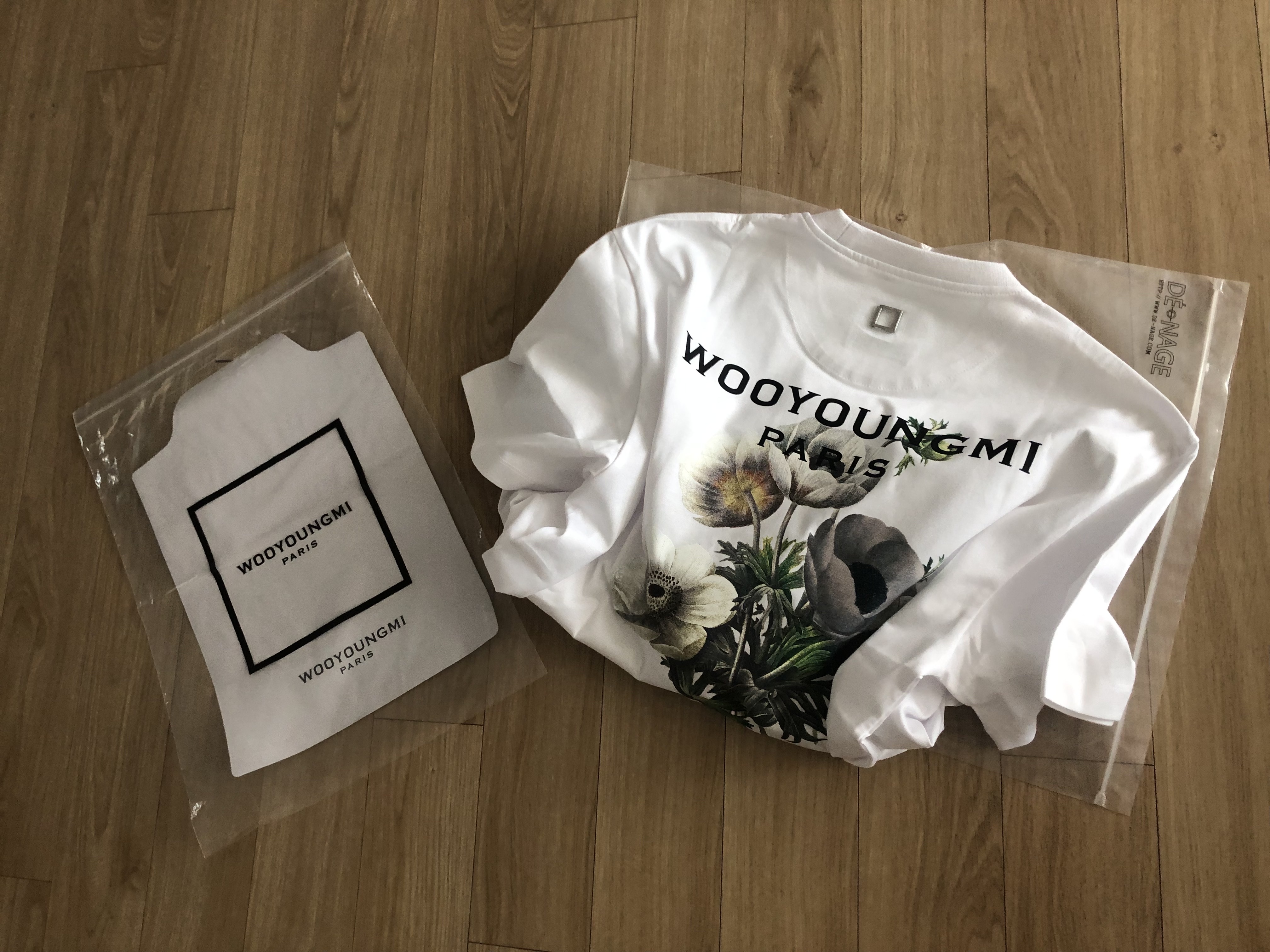 Wooyoungmi Flower Print Back Logo T-Shirt White - 23FW 착용 스타일