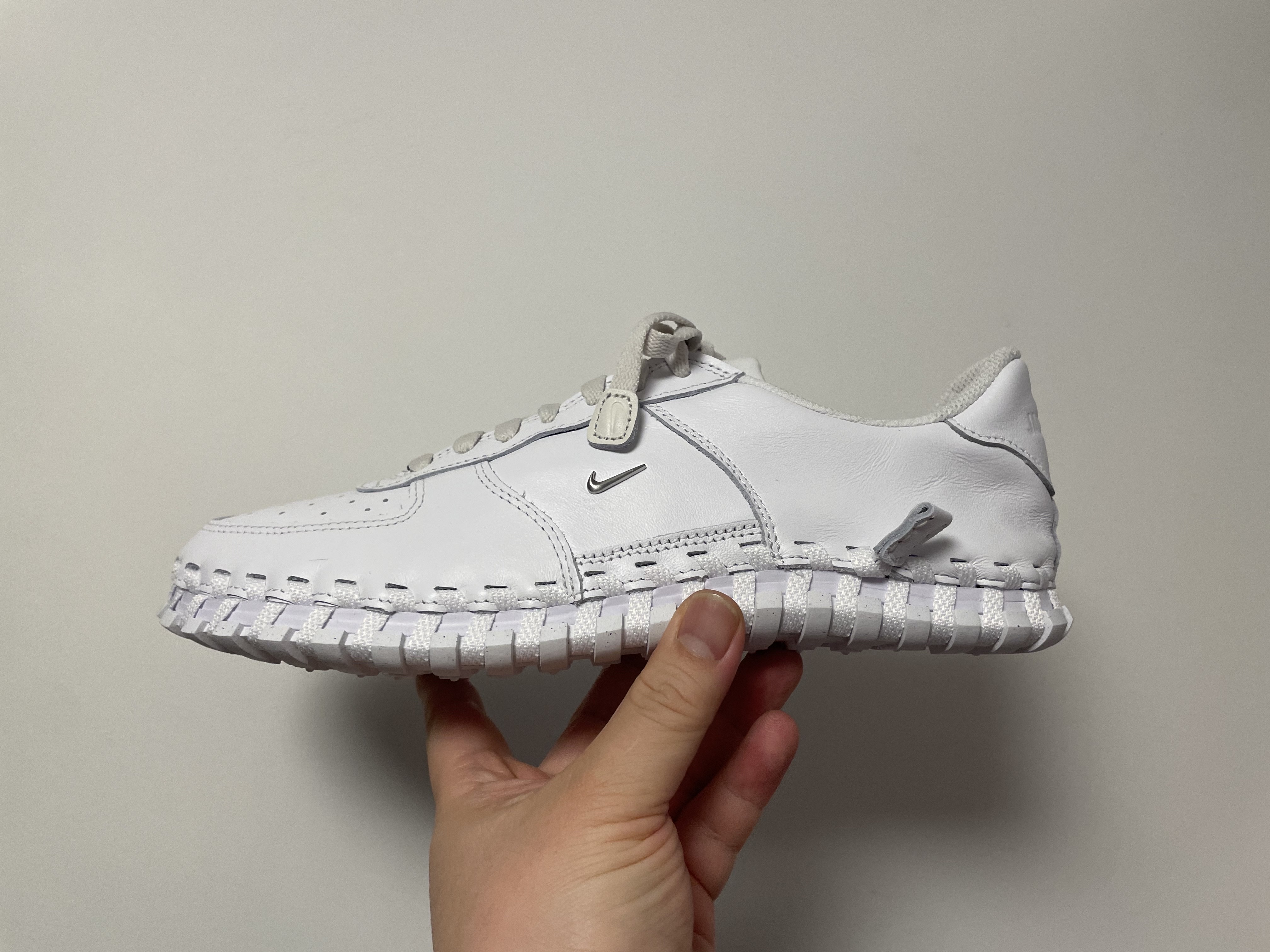 Nike x Jacquemus J Force 1 Low LX SP White 착용 스타일 - 1