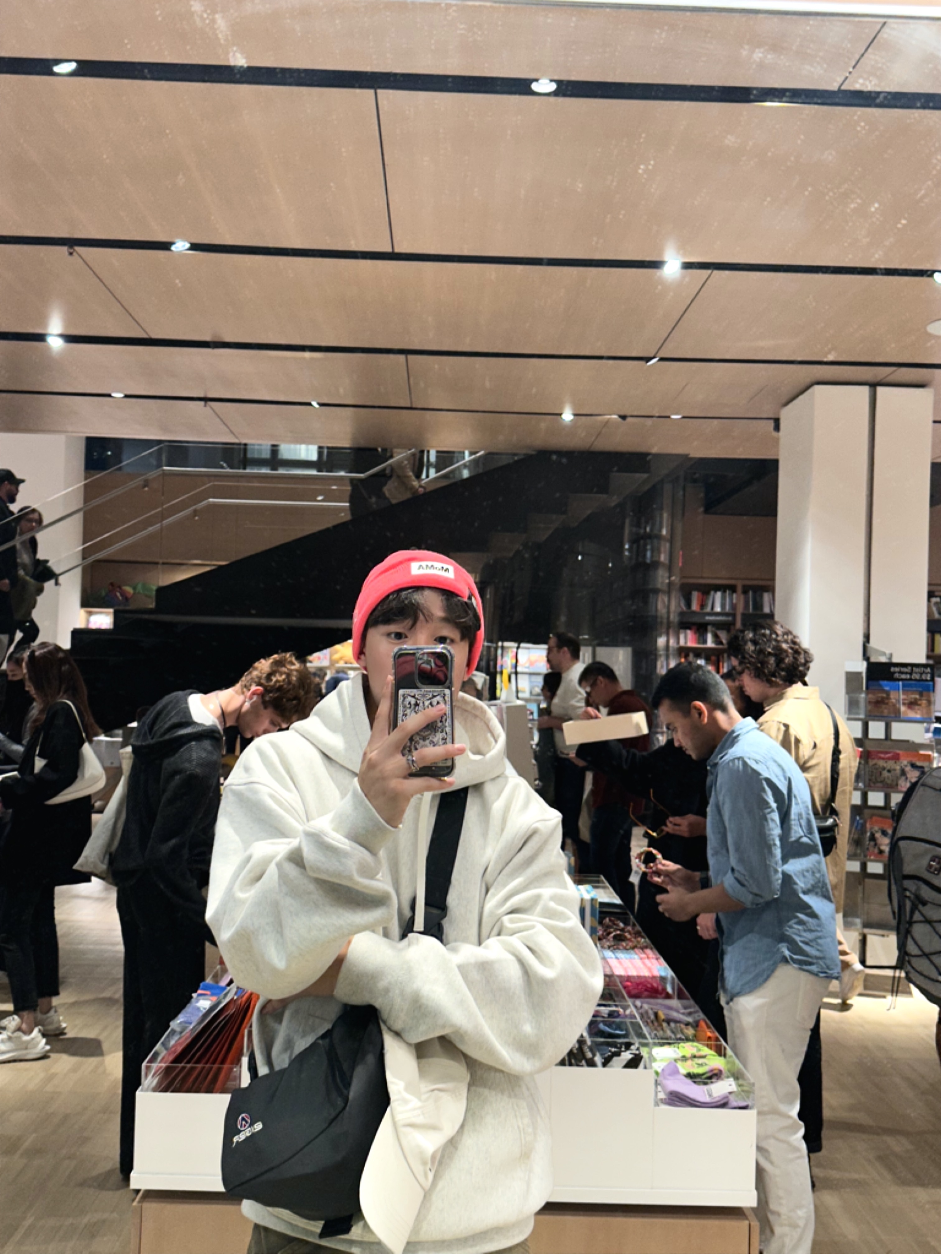Jordan 1 x A Ma Maniere Retro High OG SP Sail and Burgundy, Stussy Basic Stussy Hoodie Ash Heather 2022 착용 스타일 - 2