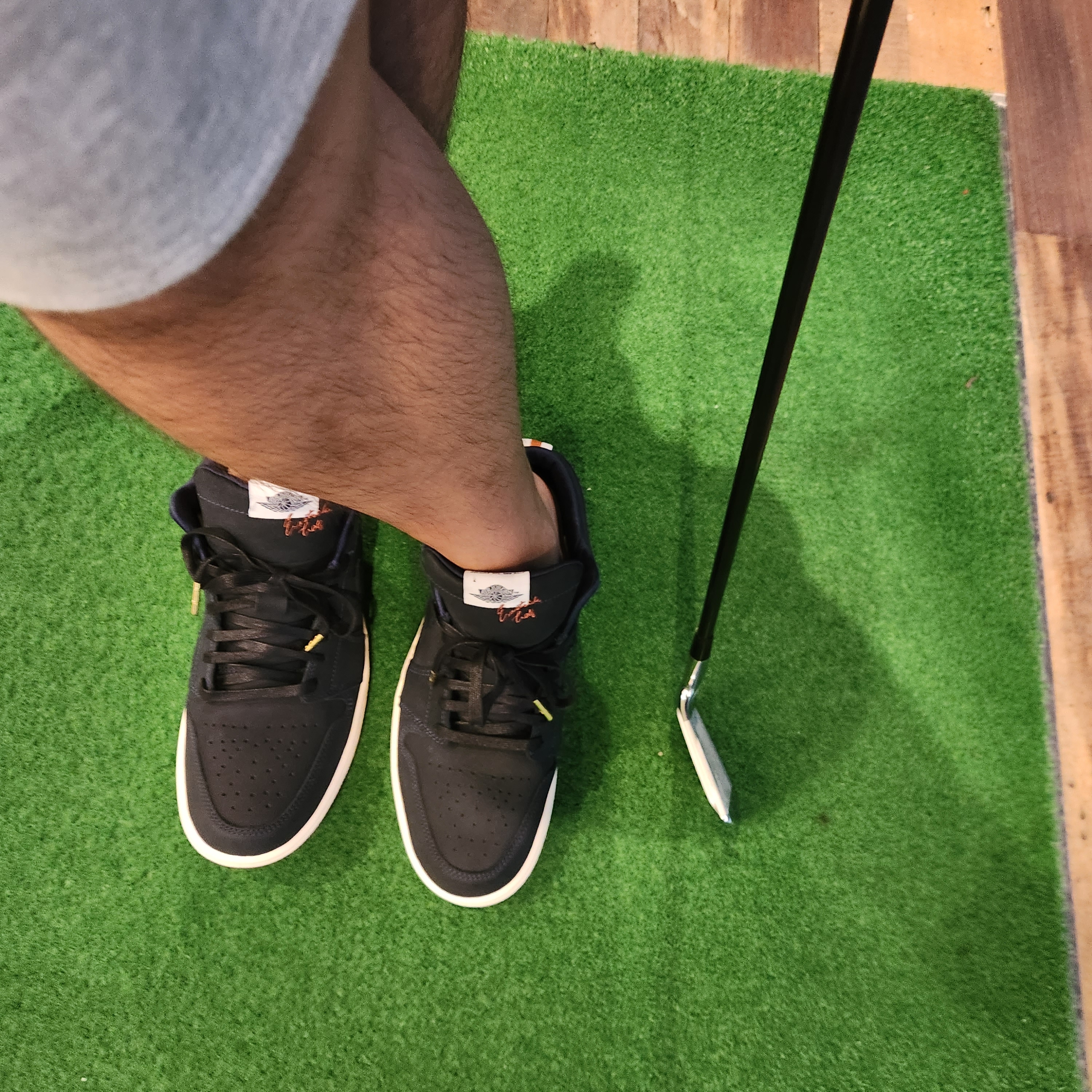 Jordan 1 x Eastside Golf Low Midnight Navy 착용 스타일
