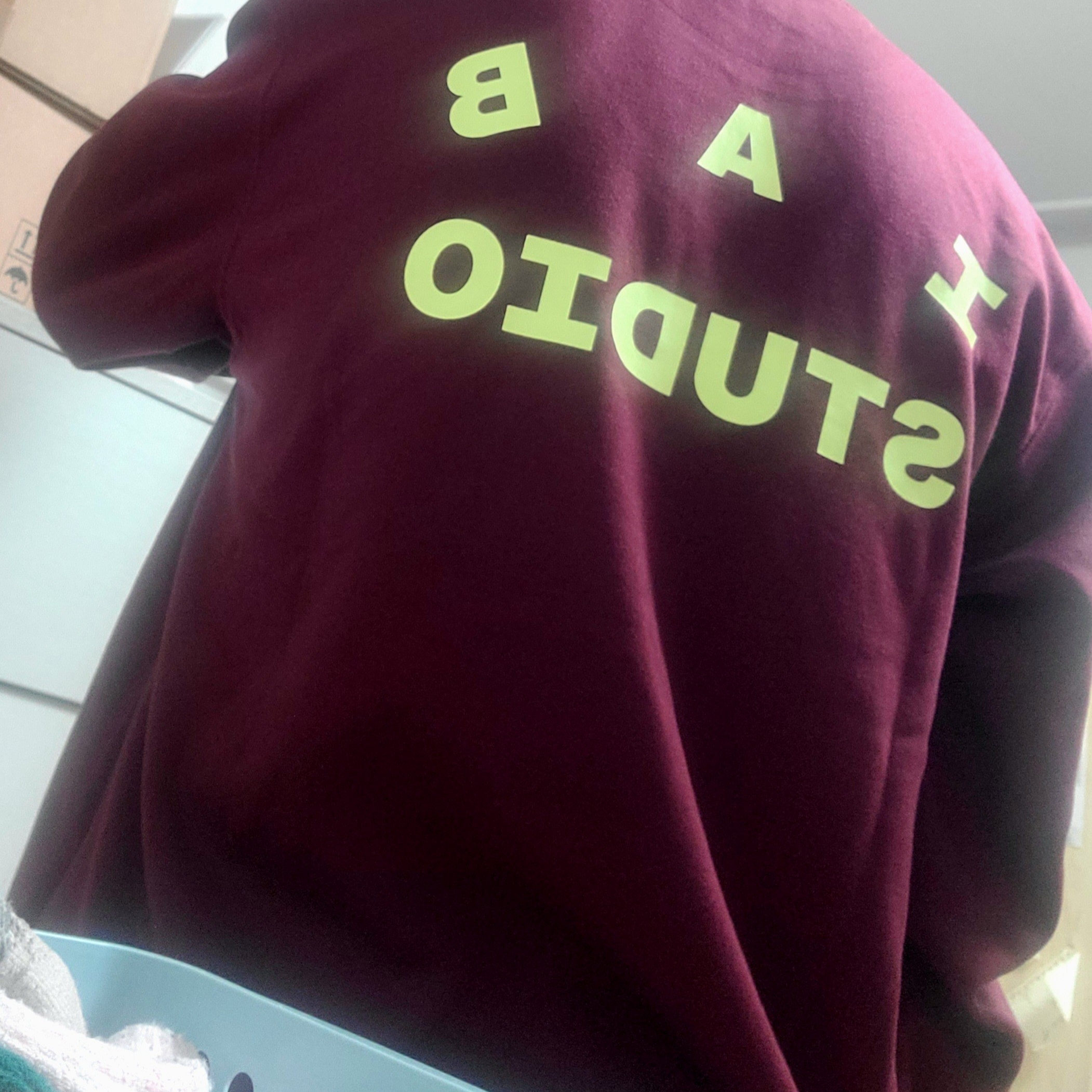IAB Studio Long Sleeve Burgundy - The Hyundai Seoul Exclusive 착용 스타일 - 2