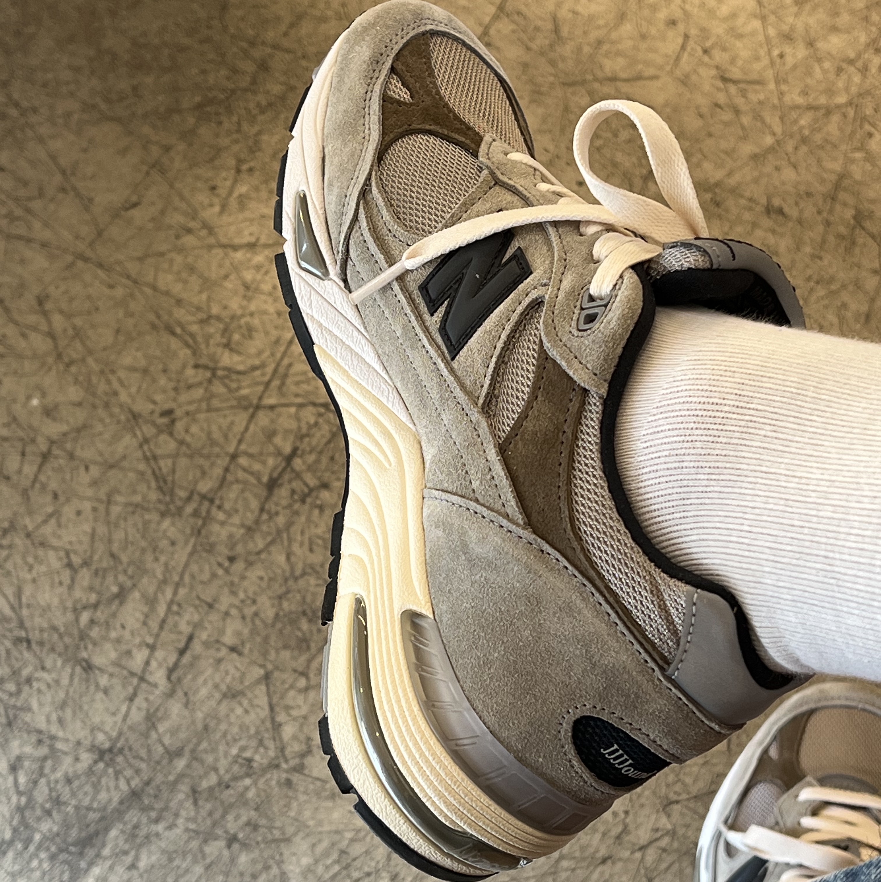 New Balance x JJJJound 991 Made in UK Grey 착용 스타일