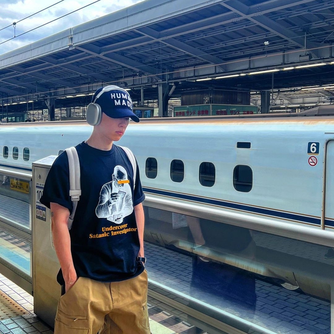 Human Made 6-Panel Wool Cap Navy, Apple AirPods Max Lightning Silver (Korean Ver.) 착용 스타일 - 2